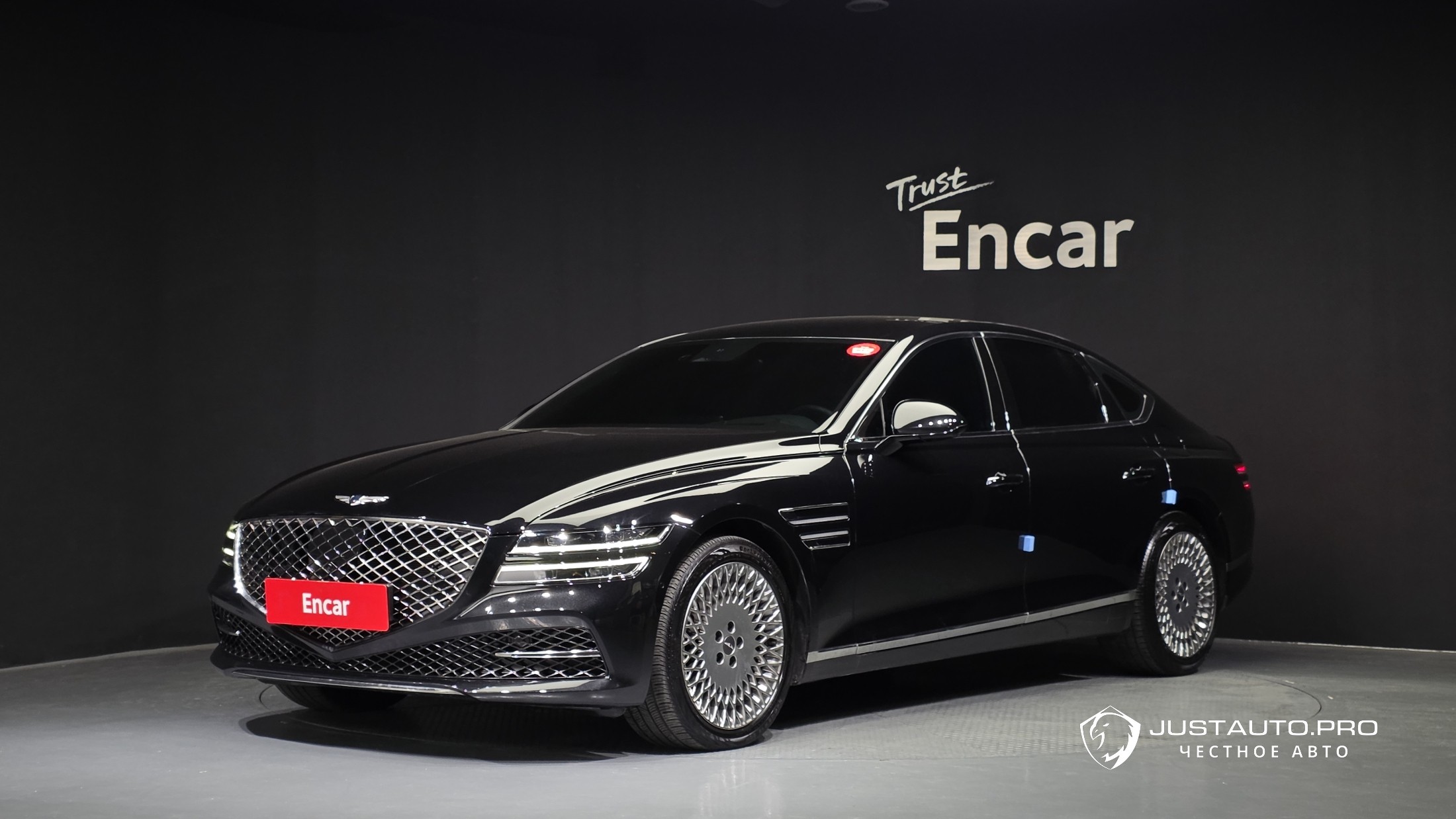 Автомобиль Genesis G80