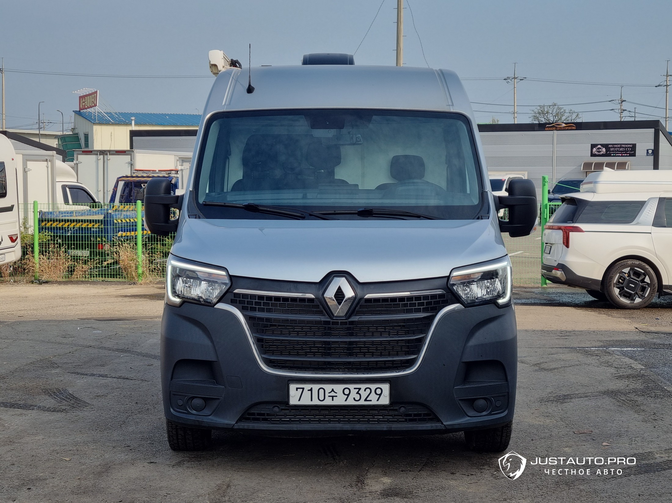 Автомобиль Renault-KoreaSamsung Master