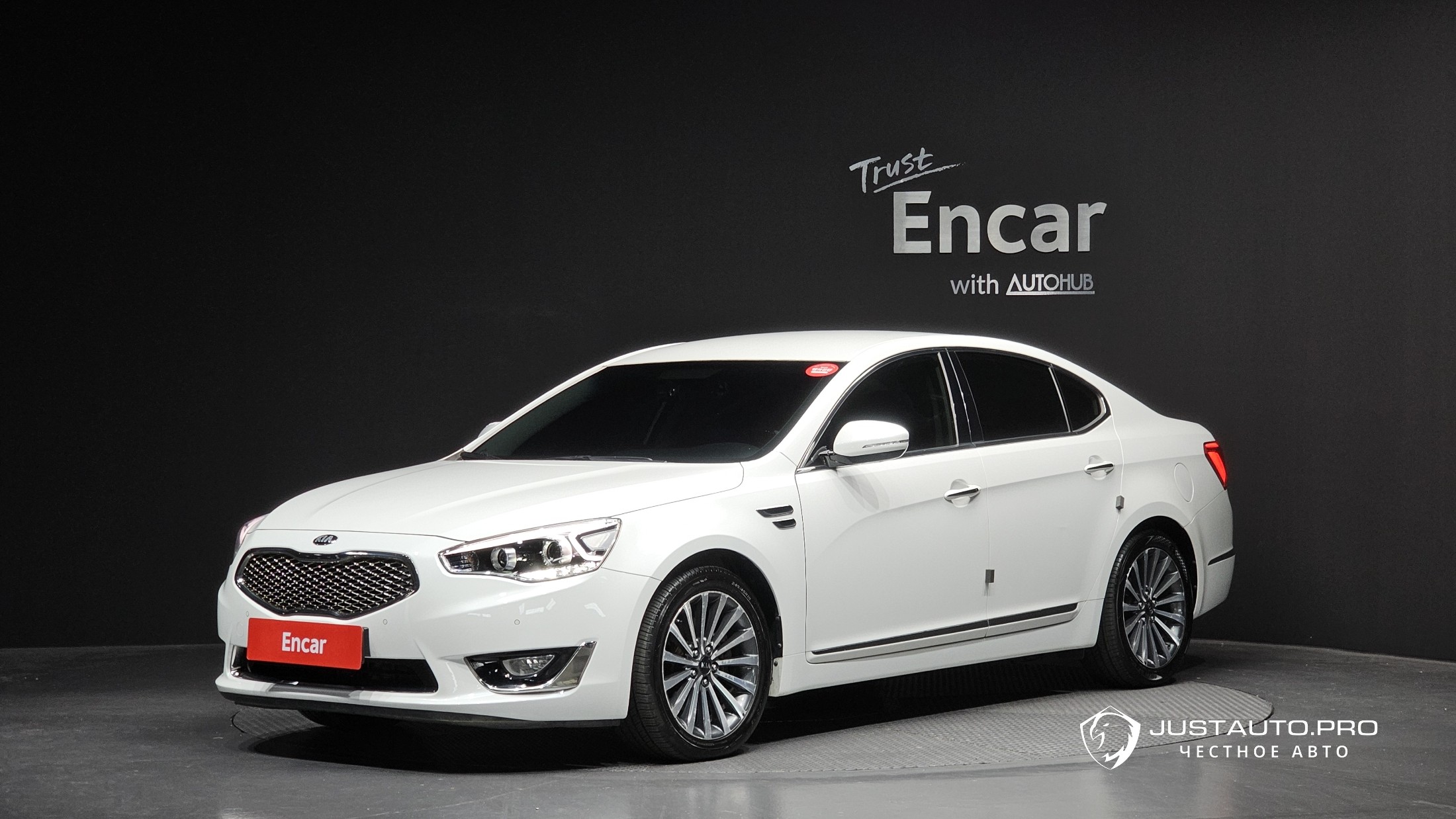 Автомобиль Kia K7