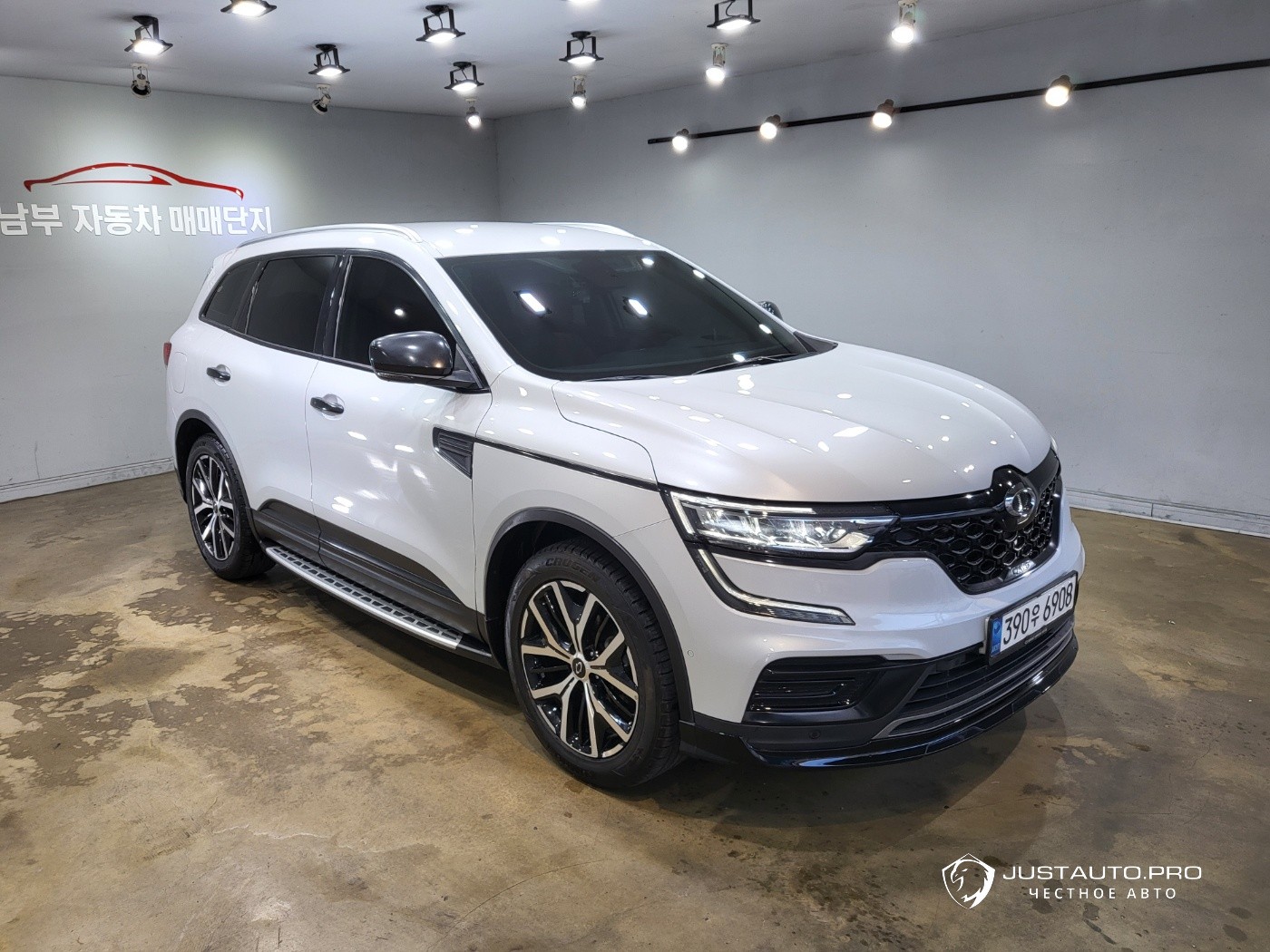 Автомобиль Renault-KoreaSamsung QM6