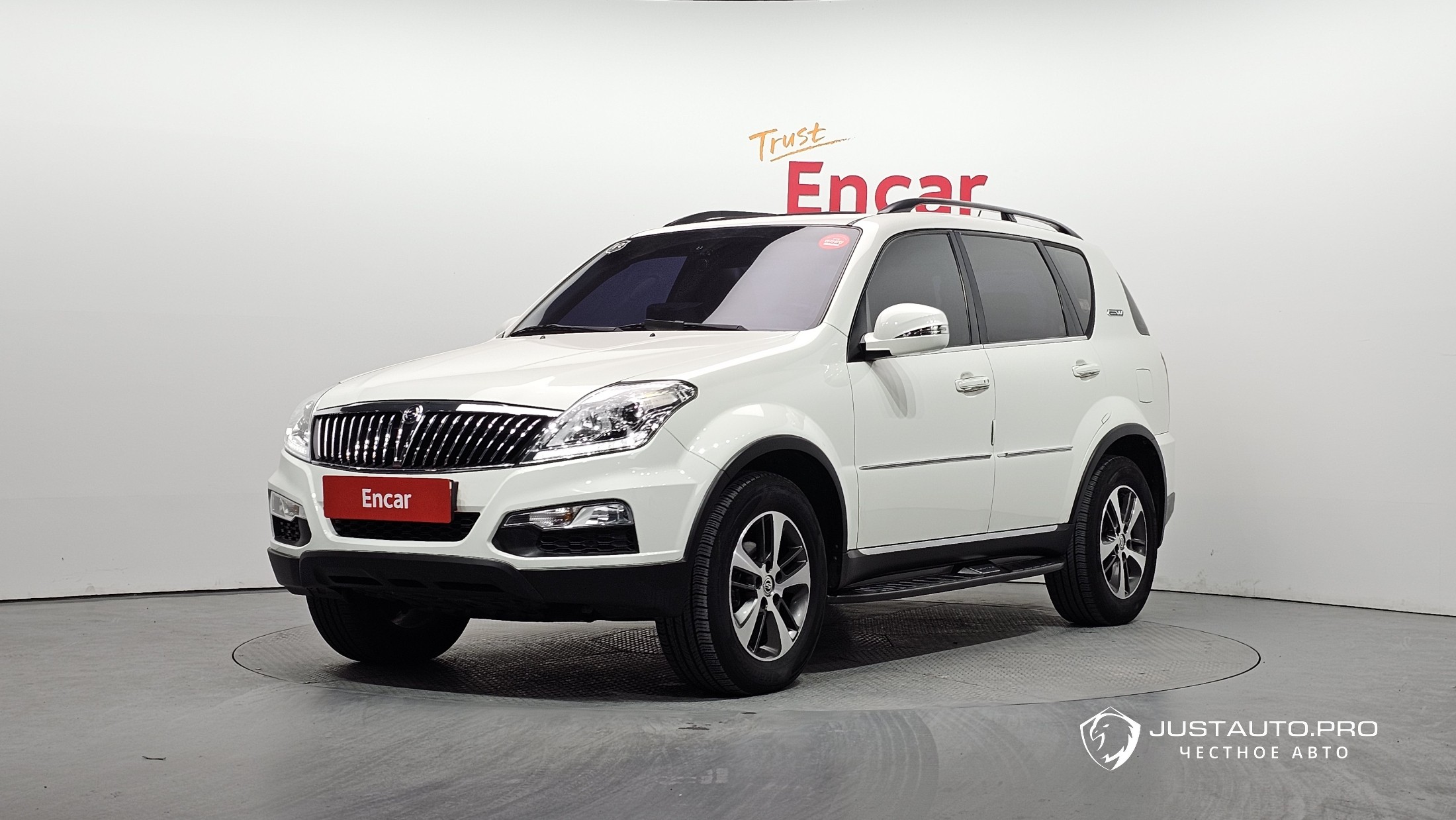 Автомобиль KG_Mobility_Ssangyong Rexton