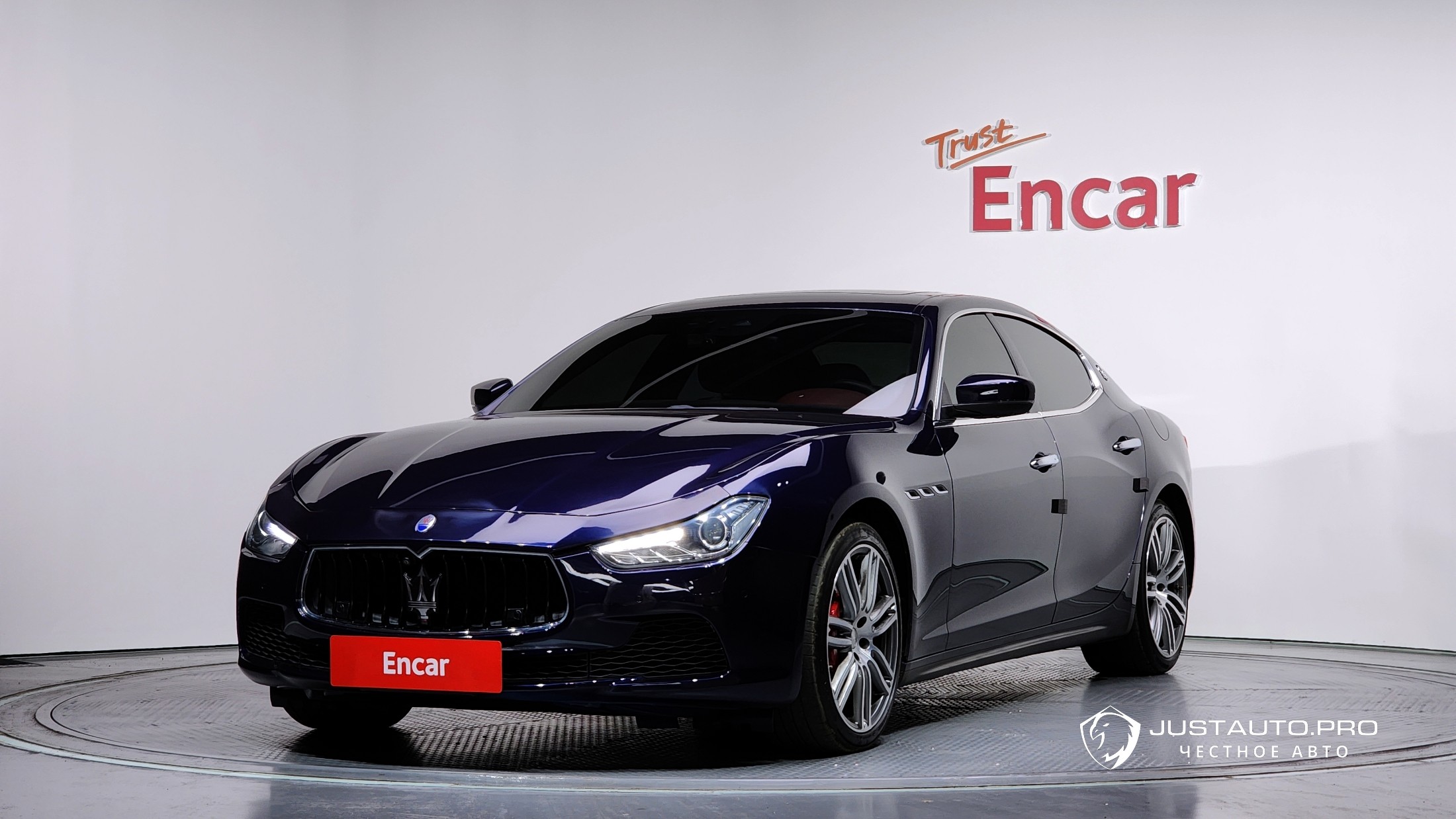 Автомобиль Maserati Ghibli