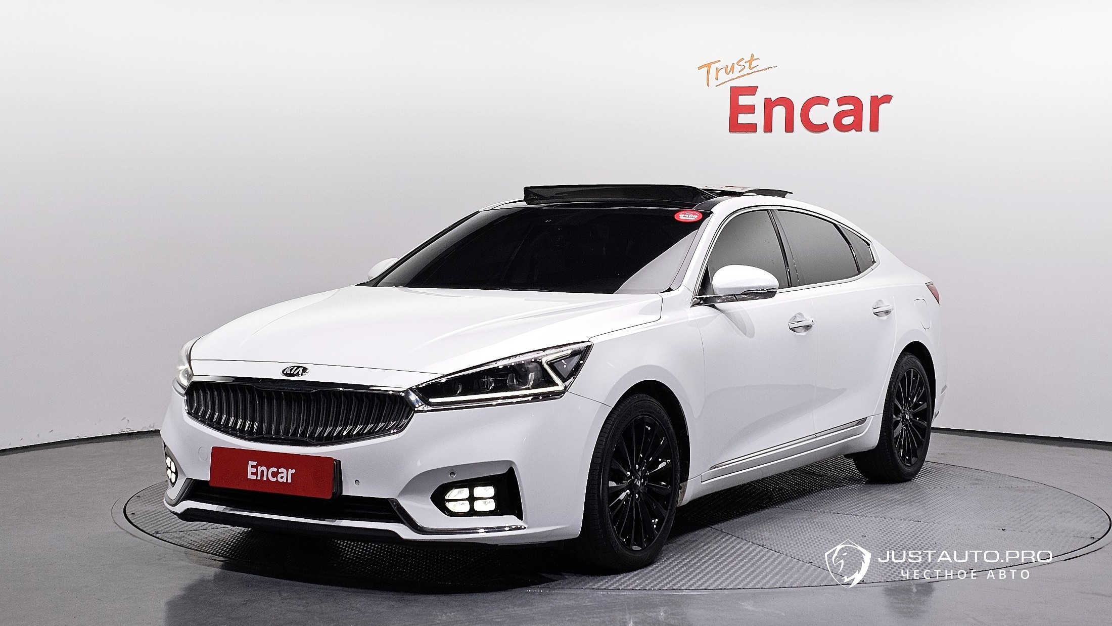 Автомобиль Kia K7