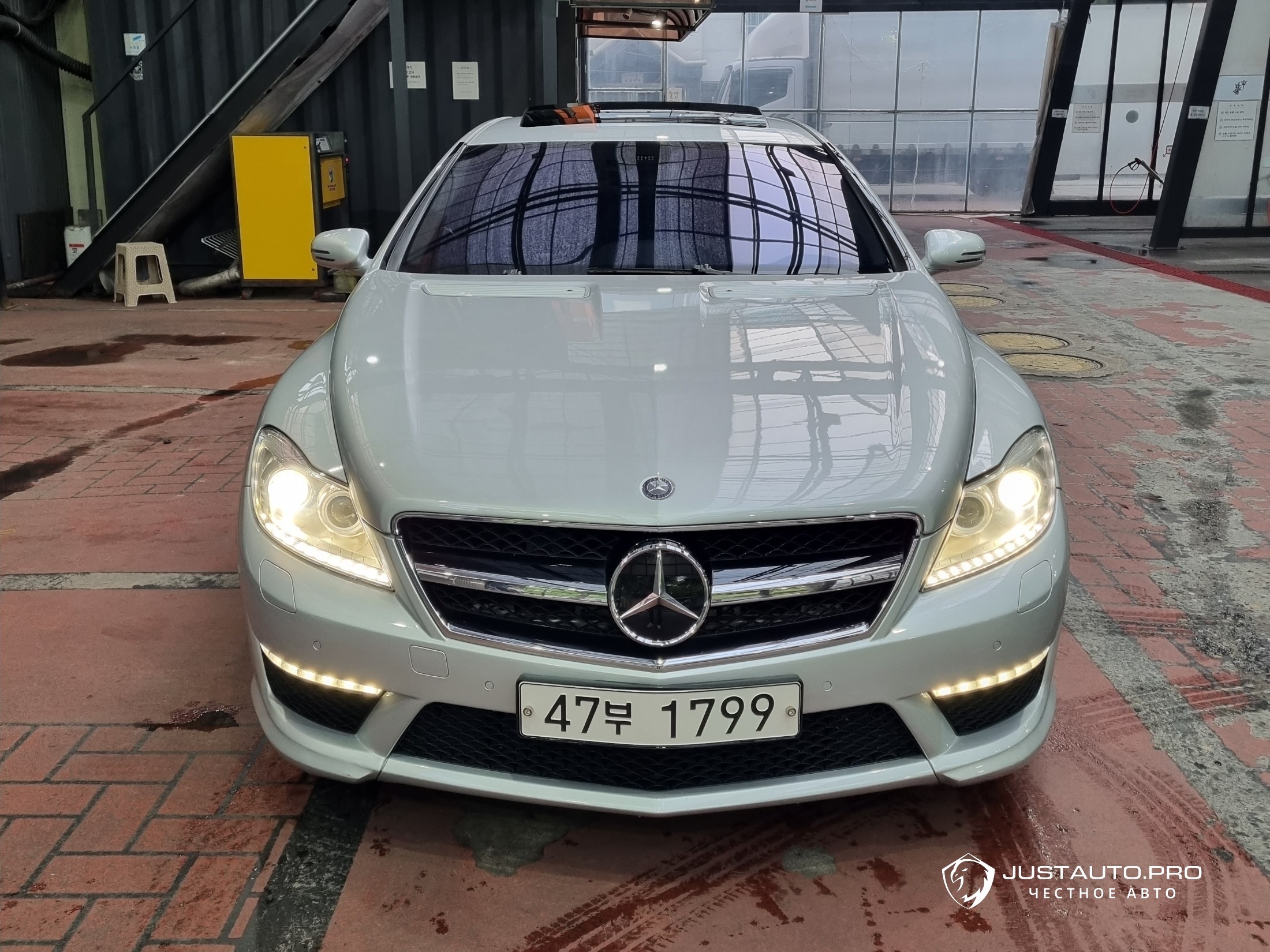 Автомобиль Mercedes-Benz CL-Class