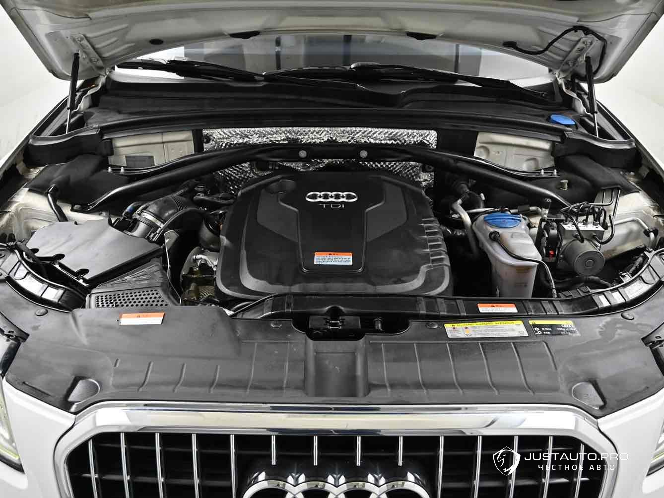 Автомобиль Audi Q5