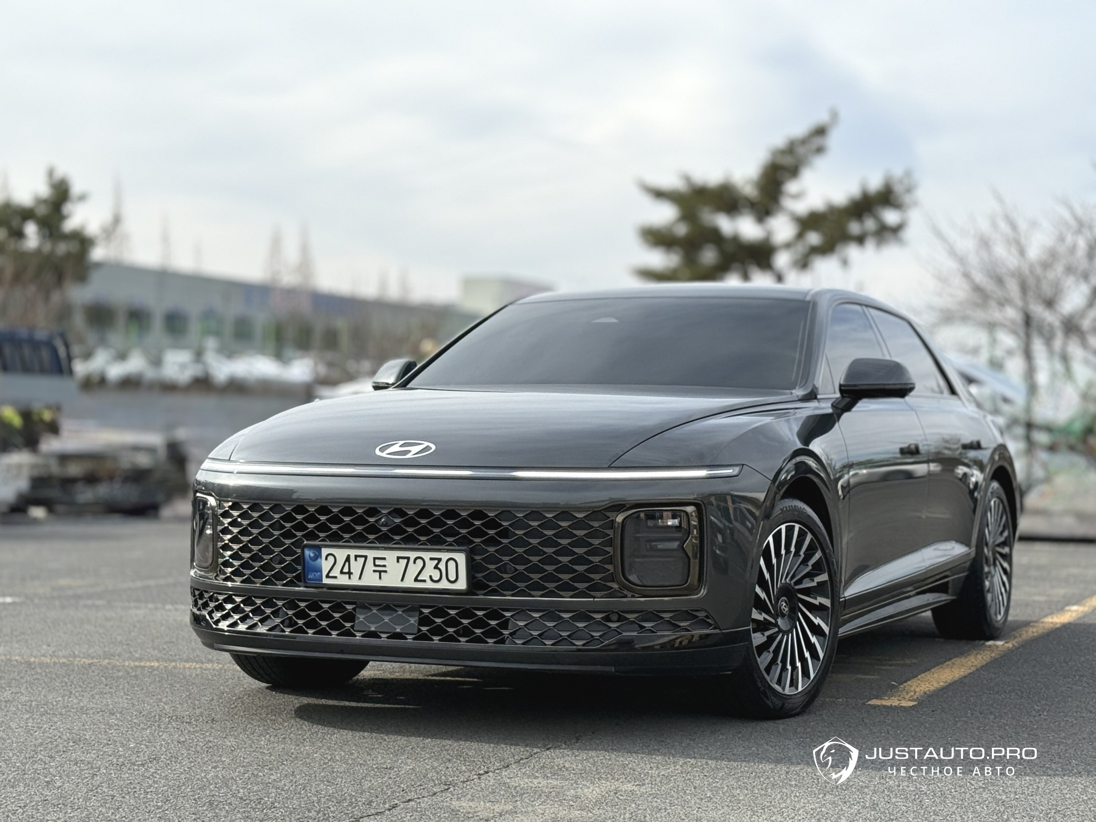 Автомобиль Hyundai Grandeur