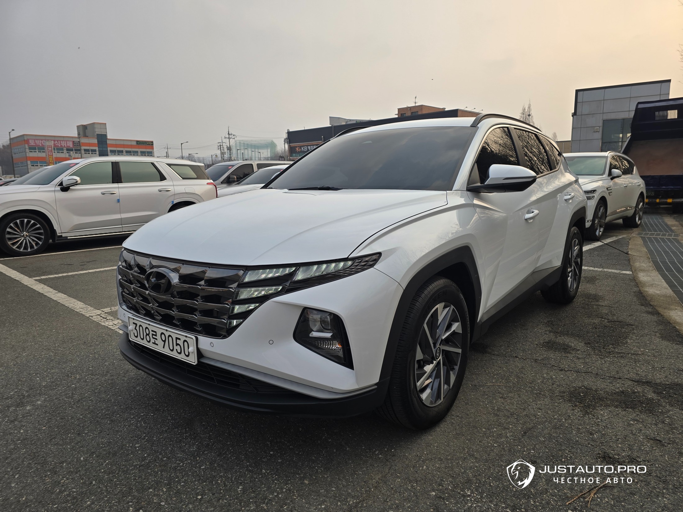 Автомобиль Hyundai Tucson