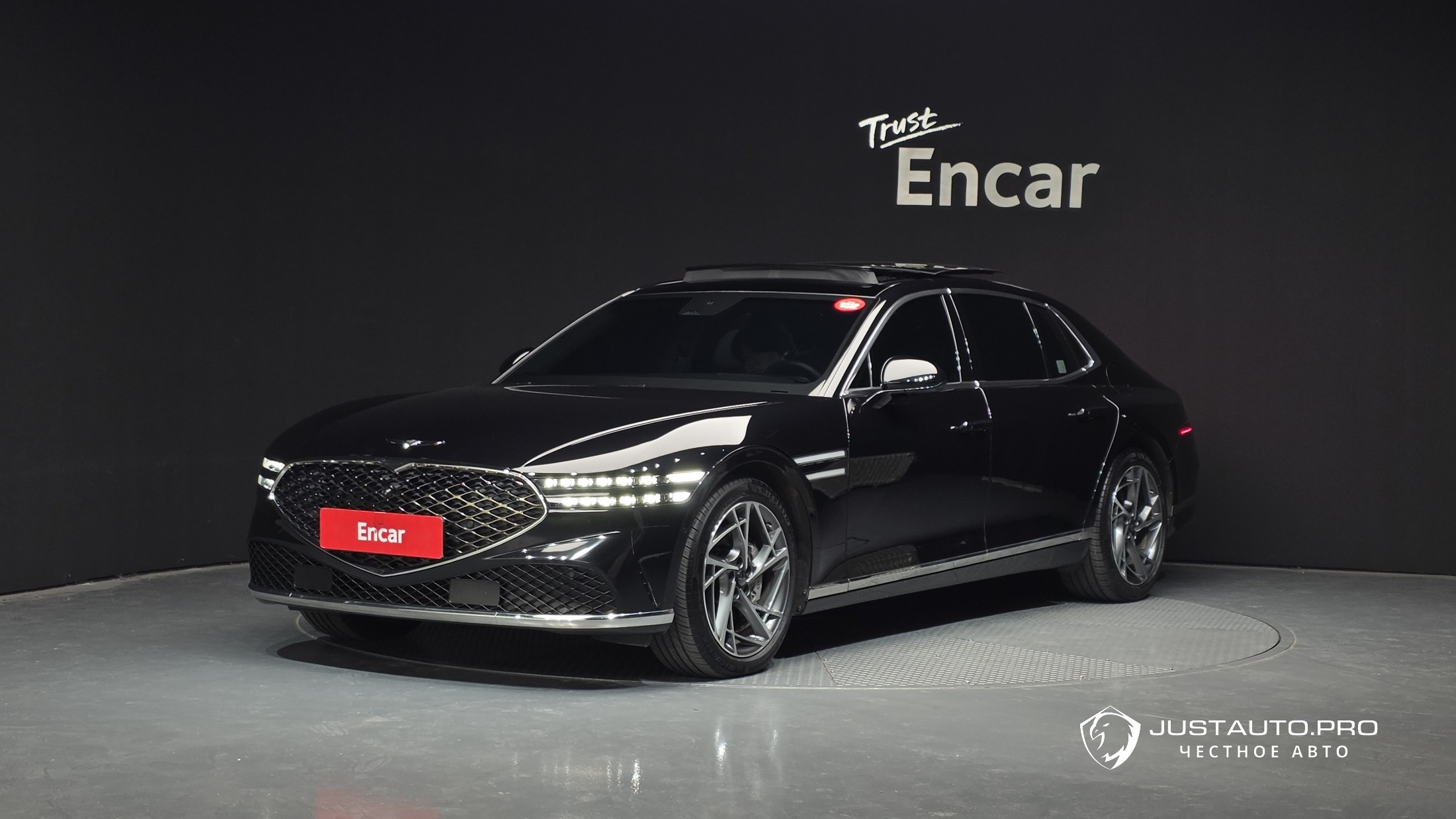 Автомобиль Genesis G90