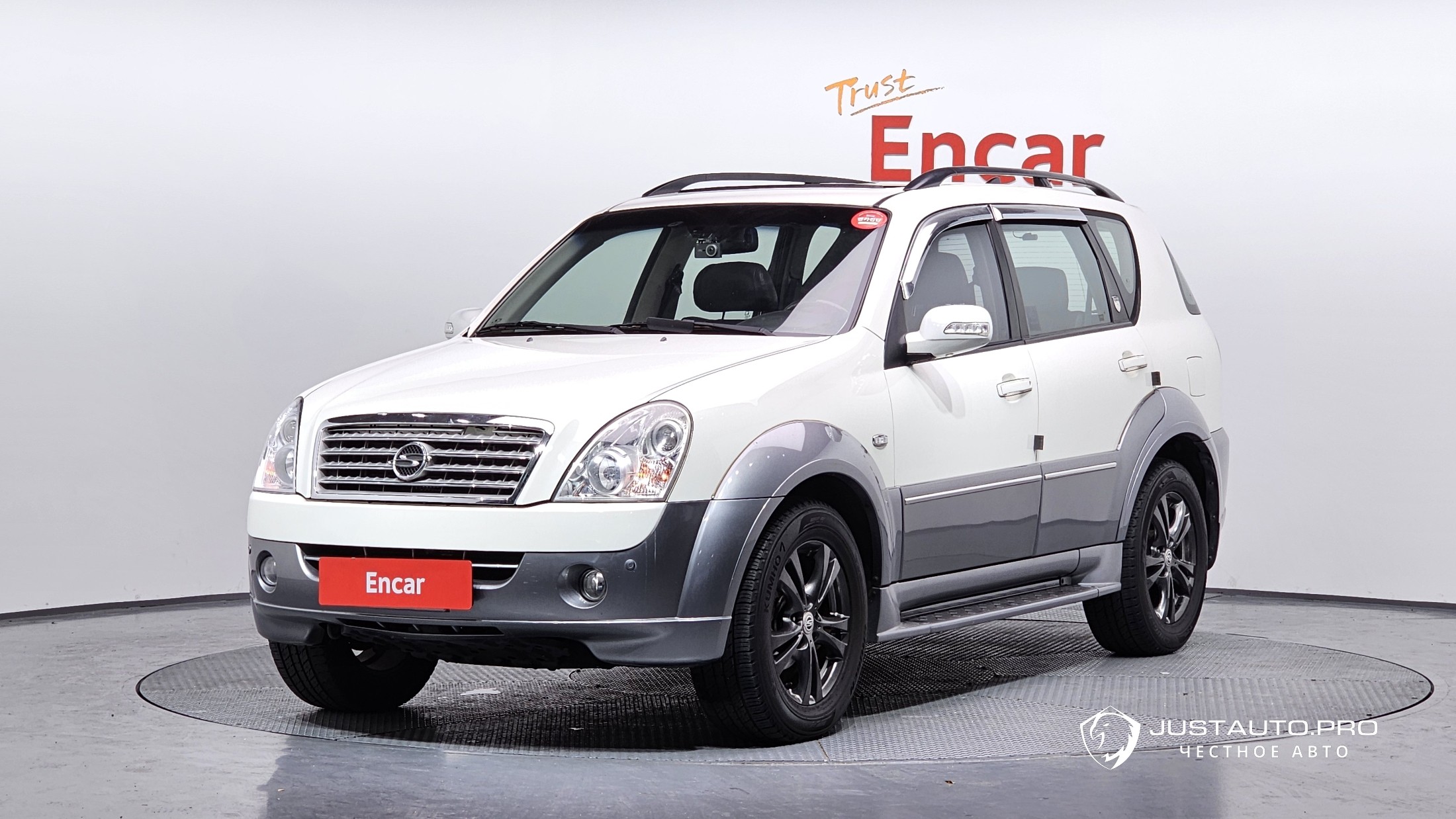 Автомобиль KG_Mobility_Ssangyong Rexton