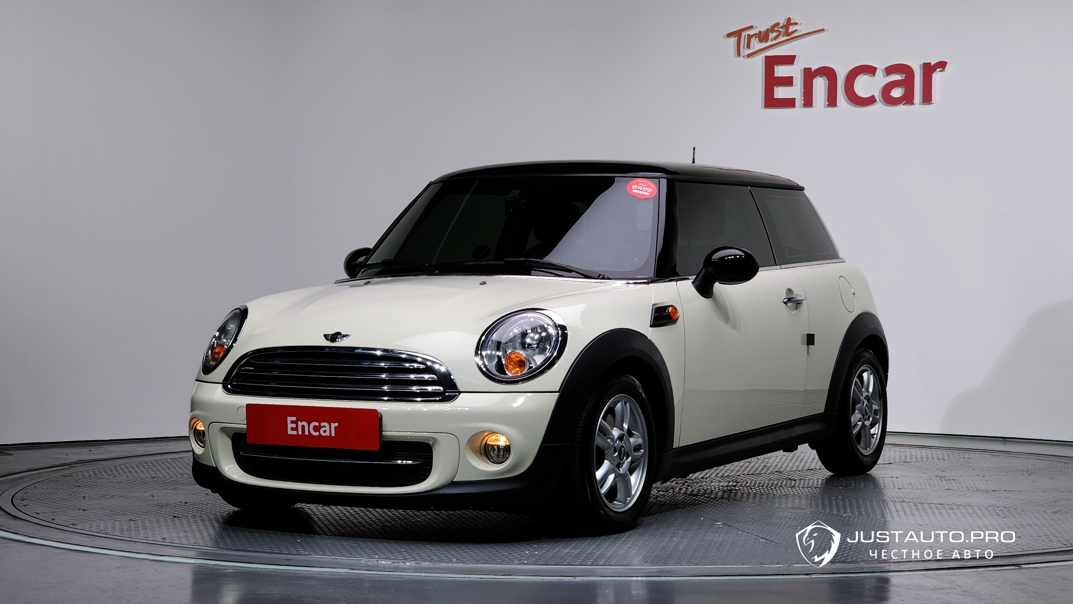 Автомобиль Mini Cooper