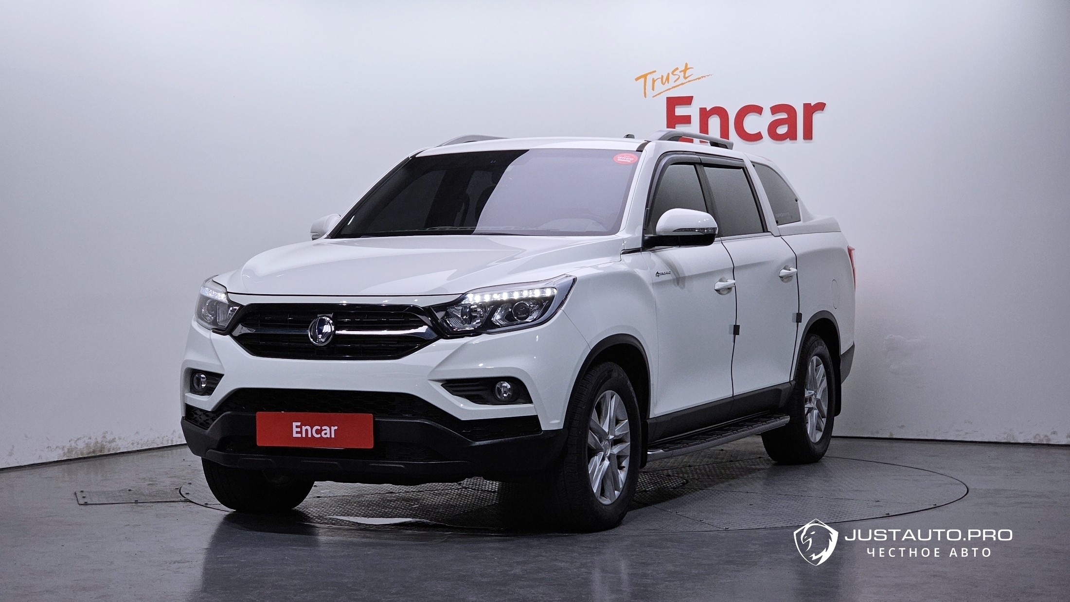 Автомобиль KG_Mobility_Ssangyong Rexton