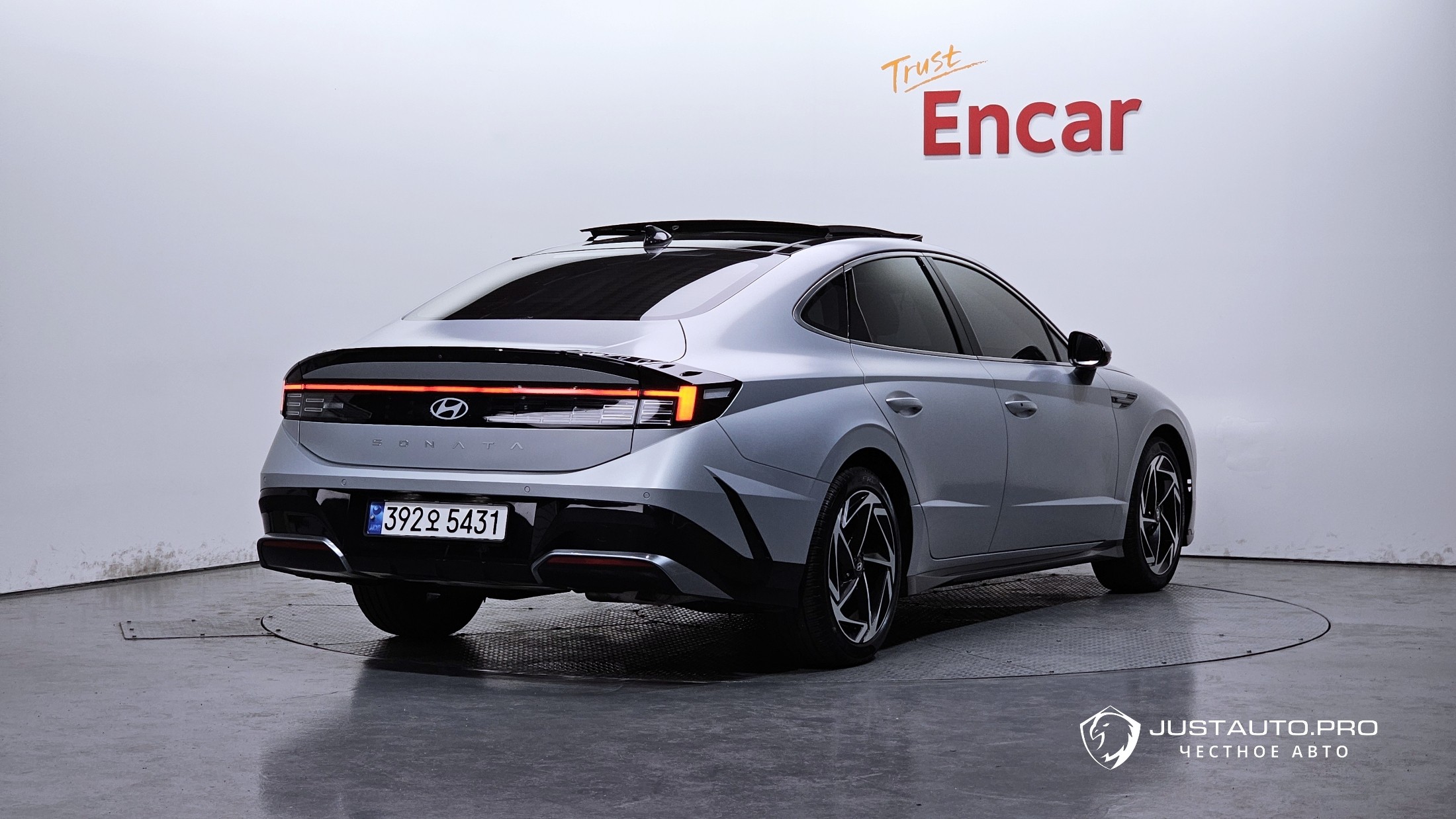 Автомобиль Hyundai Sonata