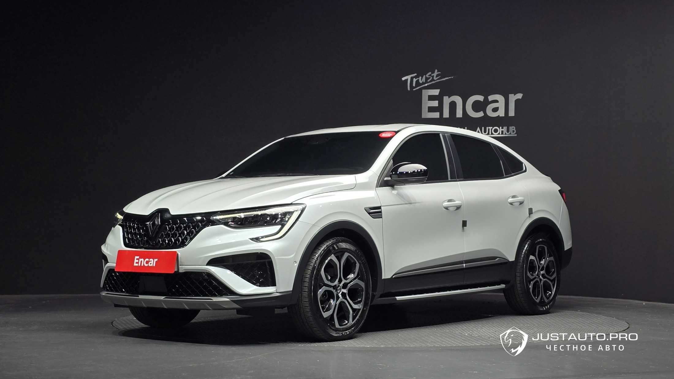 Автомобиль Renault-KoreaSamsung Arkana