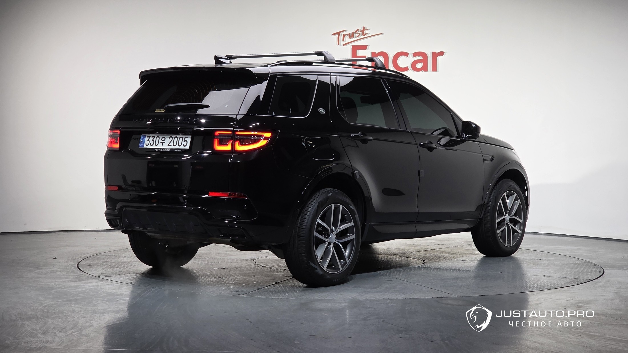 Автомобиль Land Rover Discovery Sport