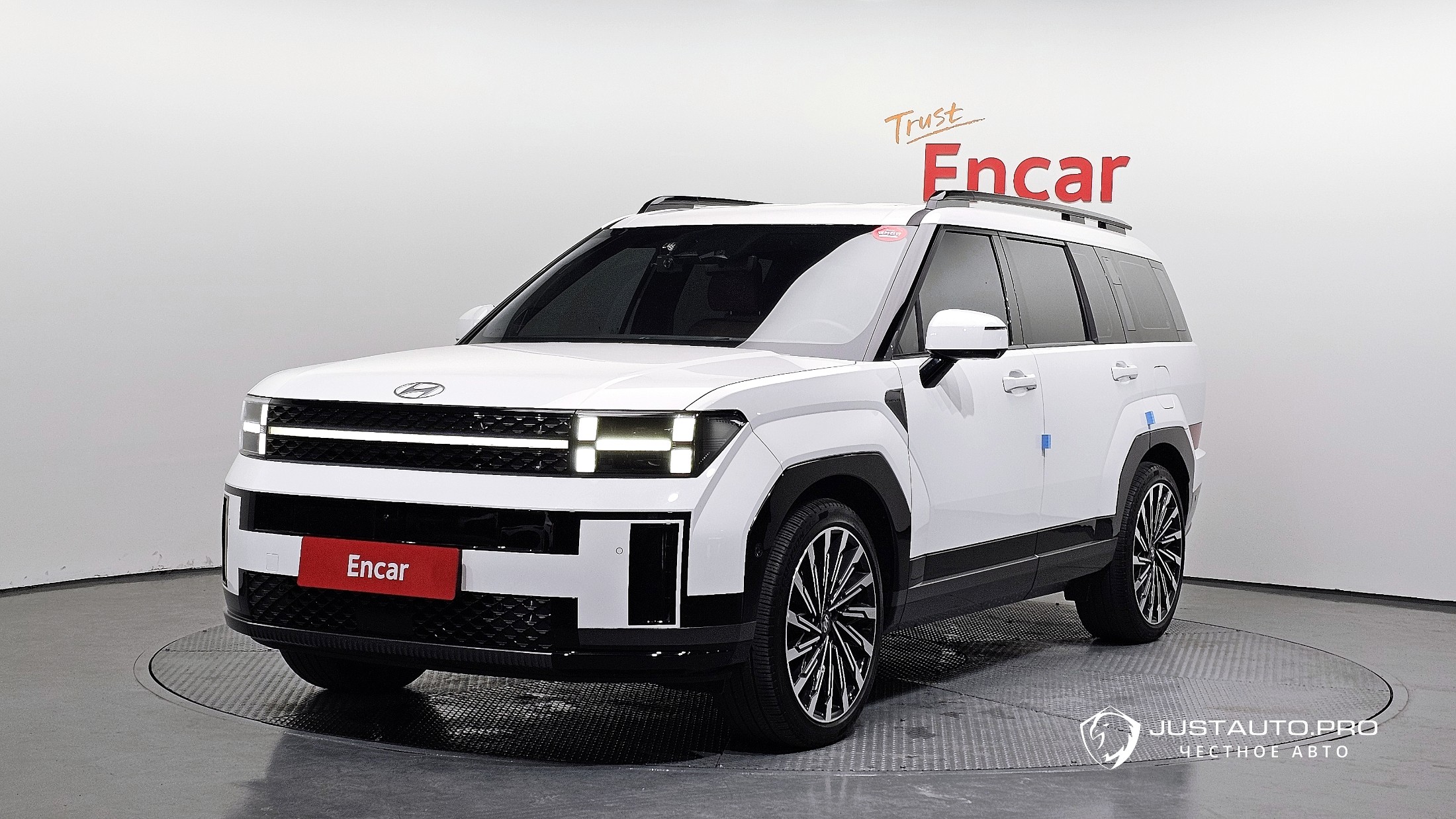 Автомобиль Hyundai Santafe