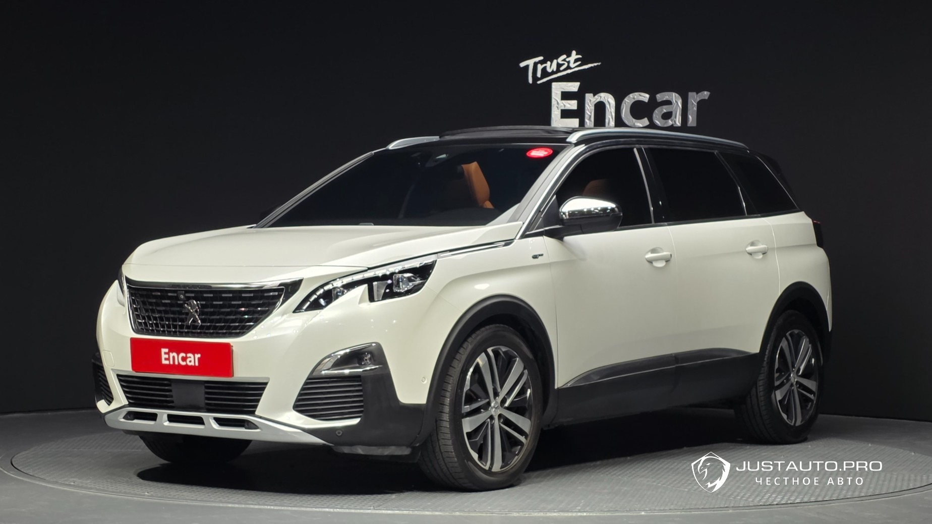 Автомобиль Peugeot 5008