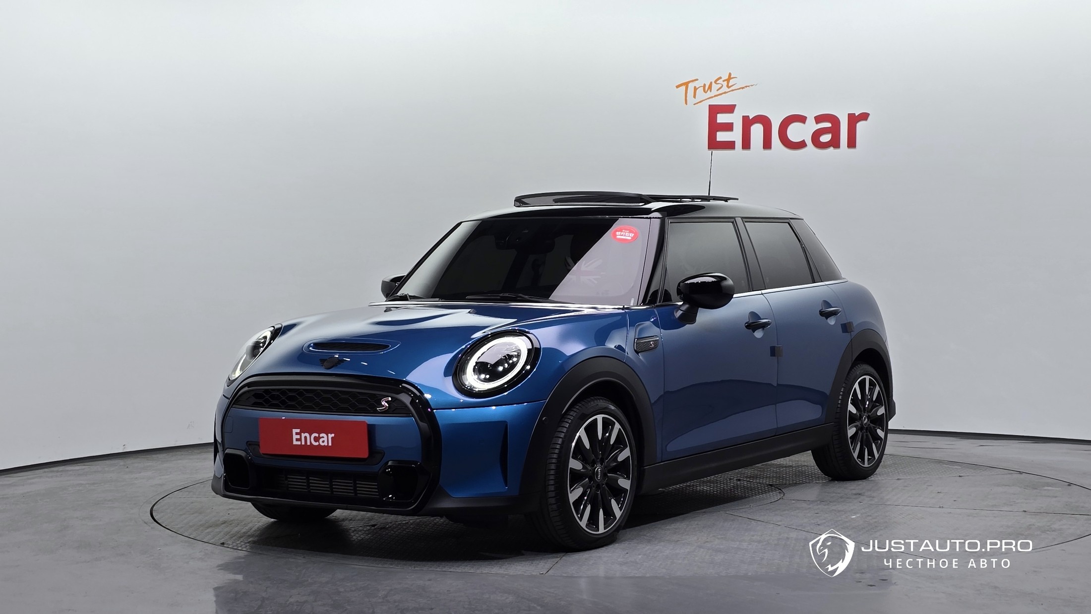 Автомобиль Mini Cooper