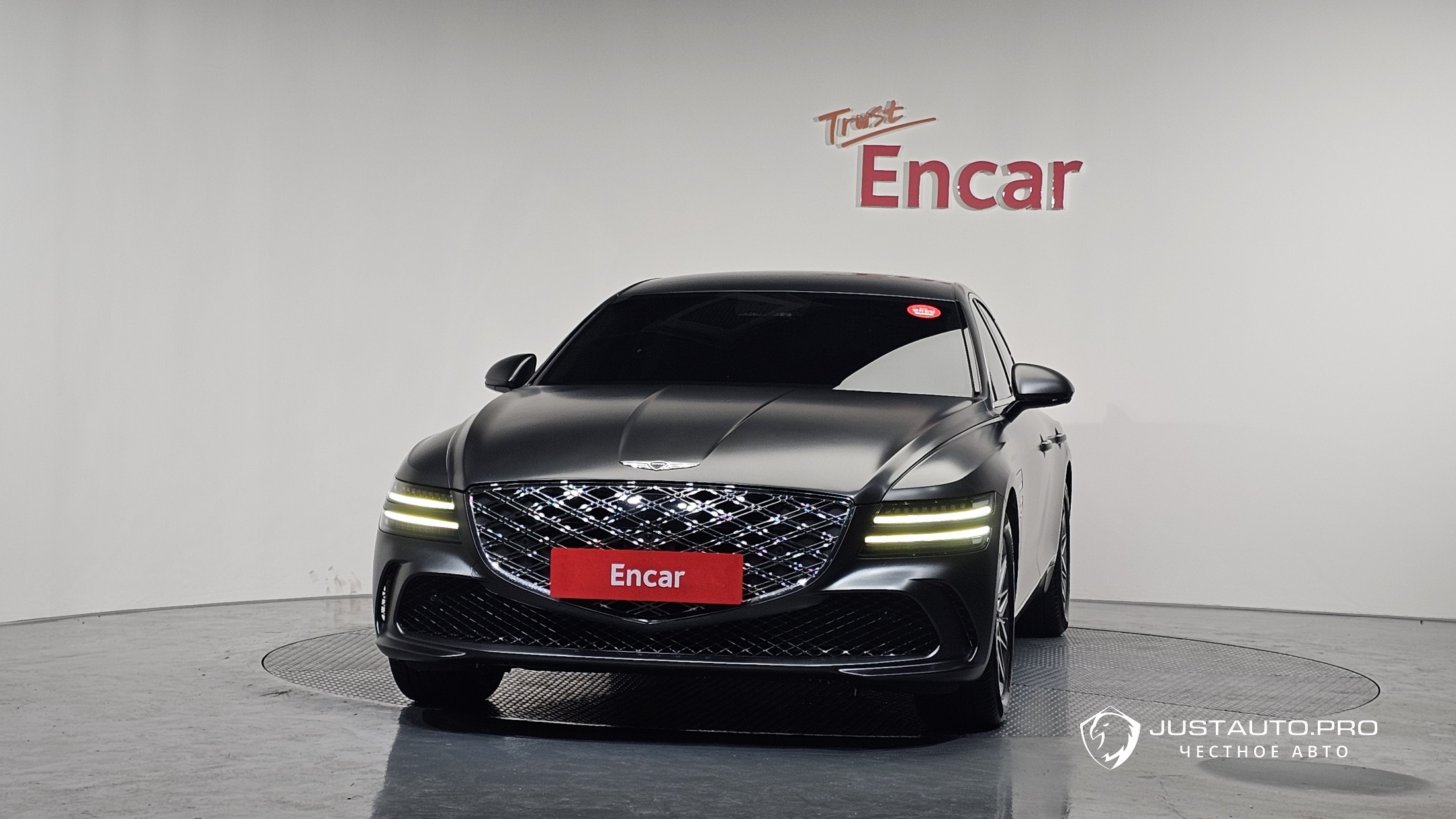 Автомобиль Genesis G80