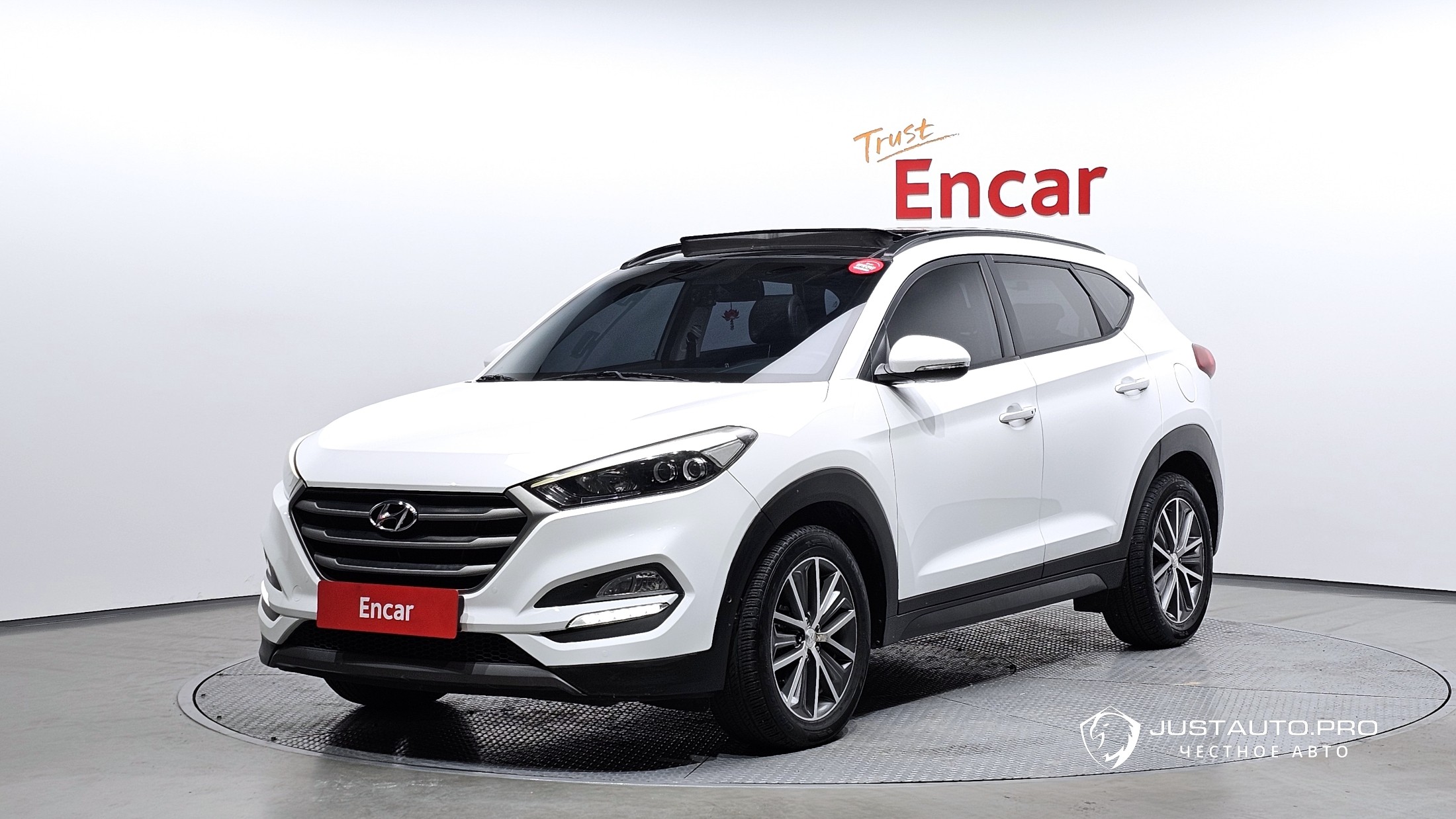 Автомобиль Hyundai Tucson