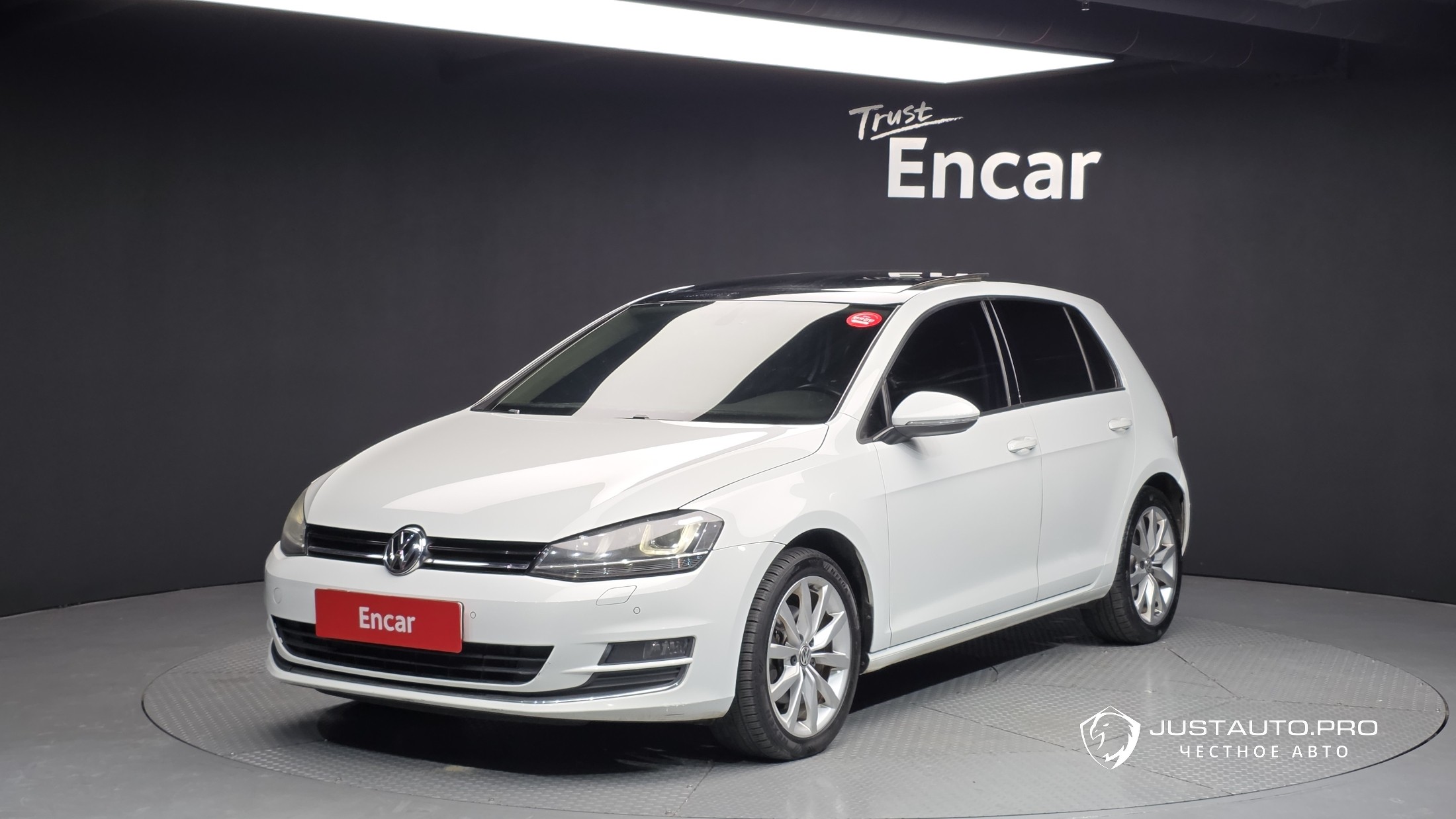 Автомобиль Volkswagen Golf