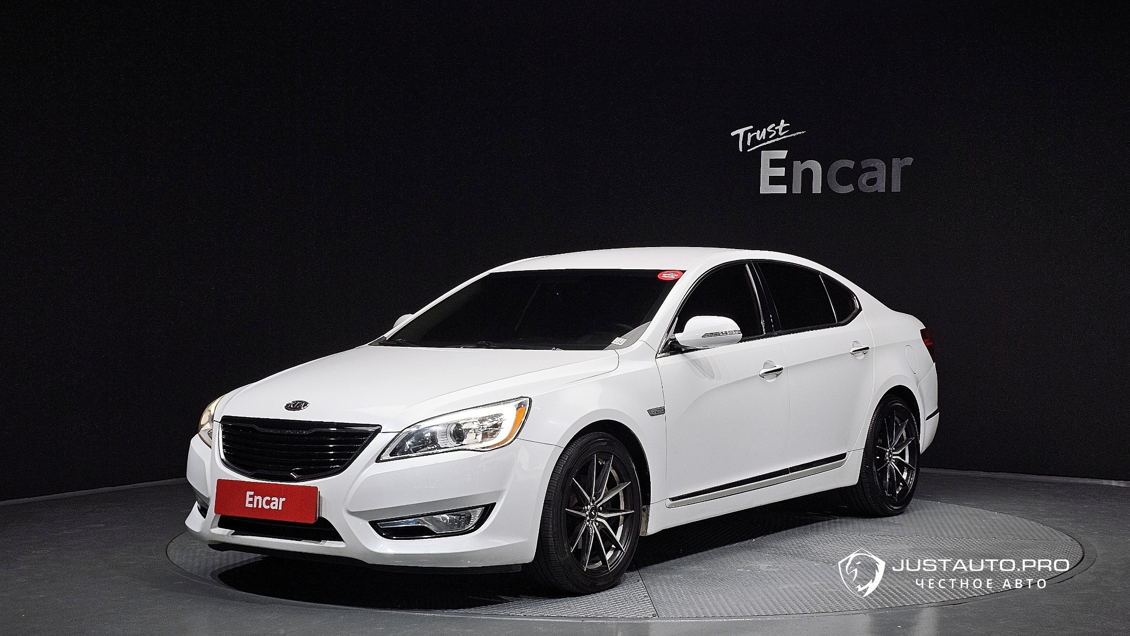 Автомобиль Kia K7