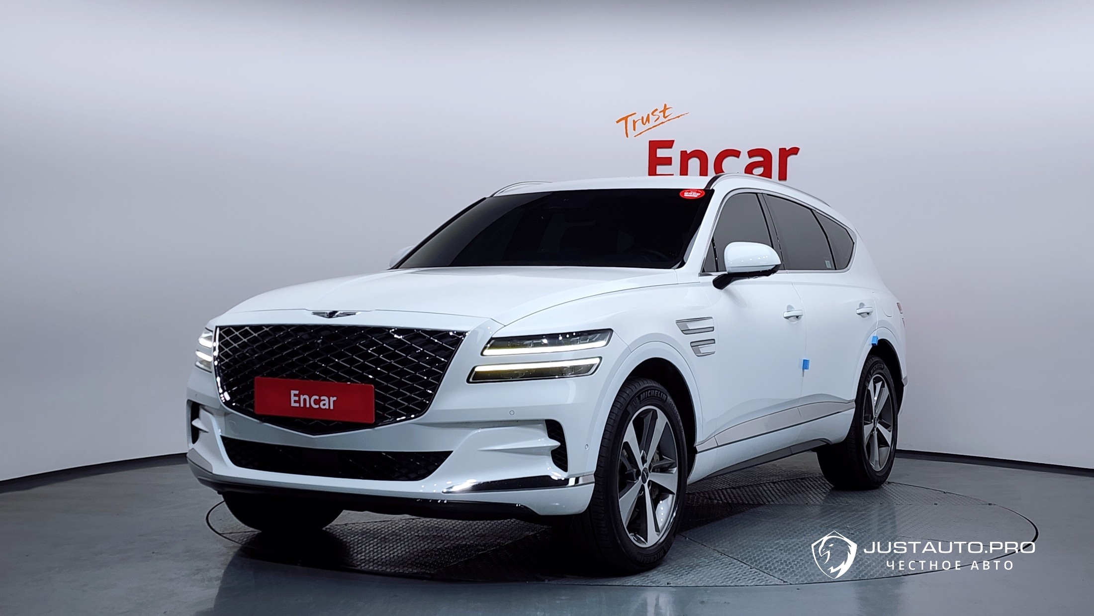 Автомобиль Genesis GV80