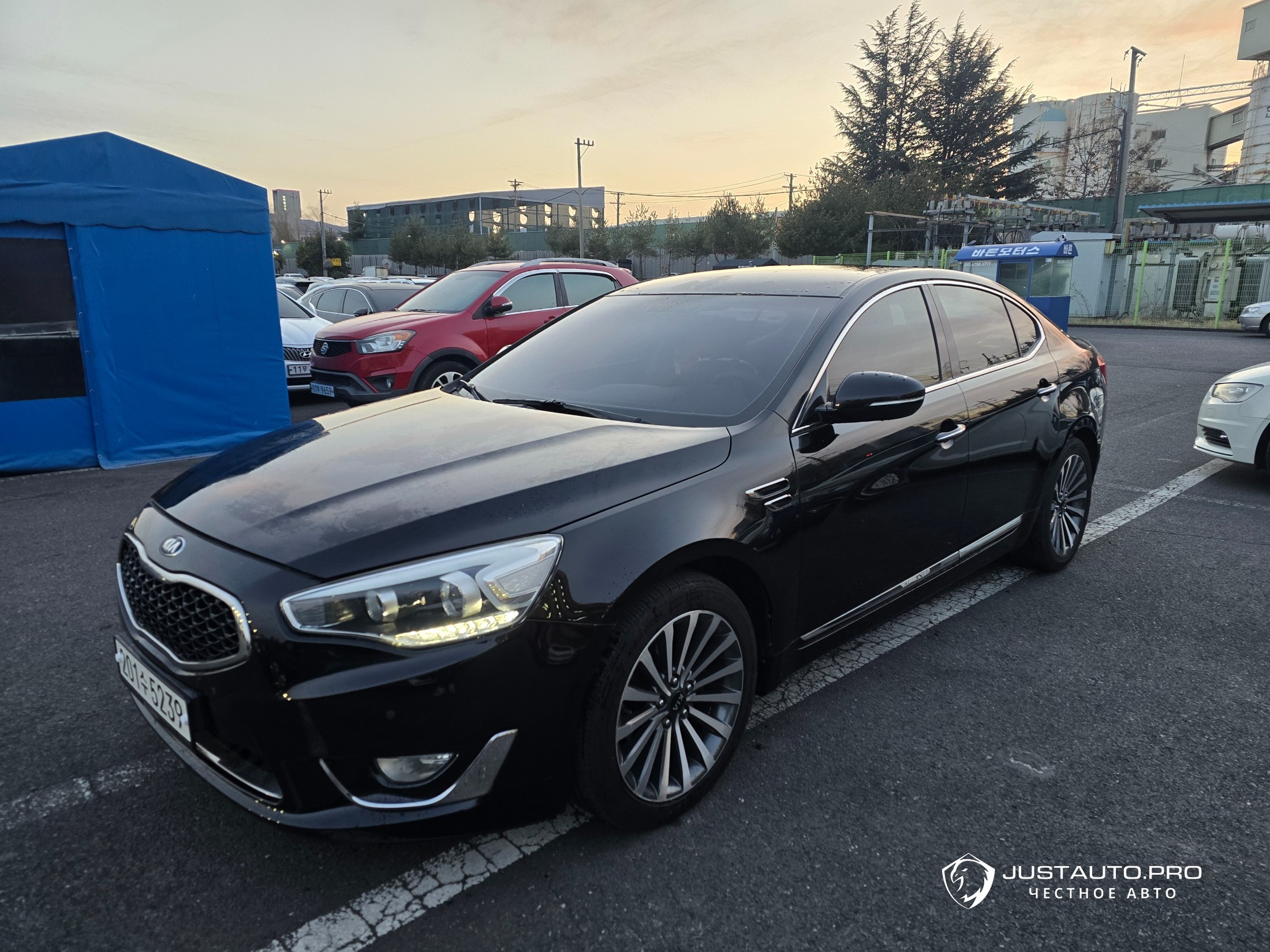 Автомобиль Kia K7