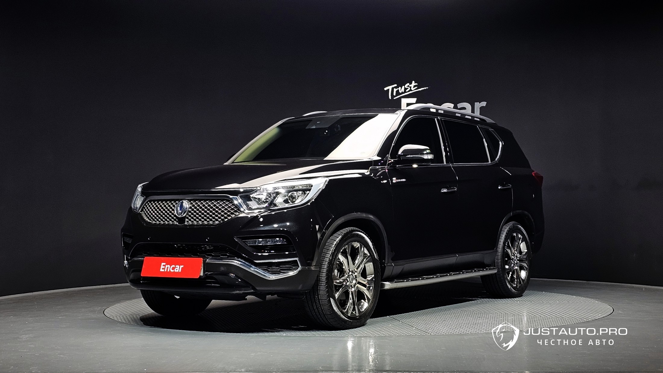 Автомобиль KG_Mobility_Ssangyong Rexton