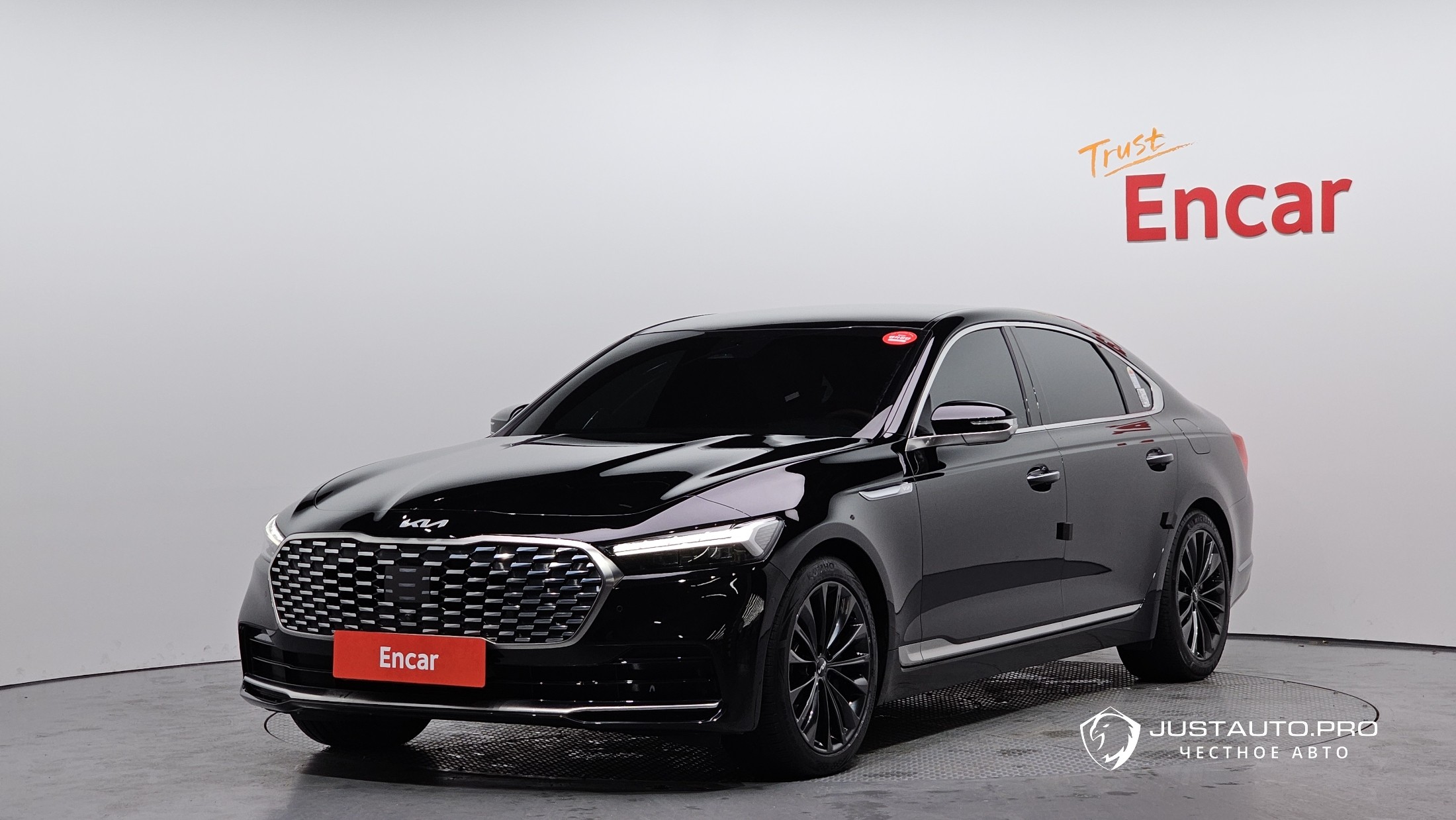 Автомобиль Kia K9