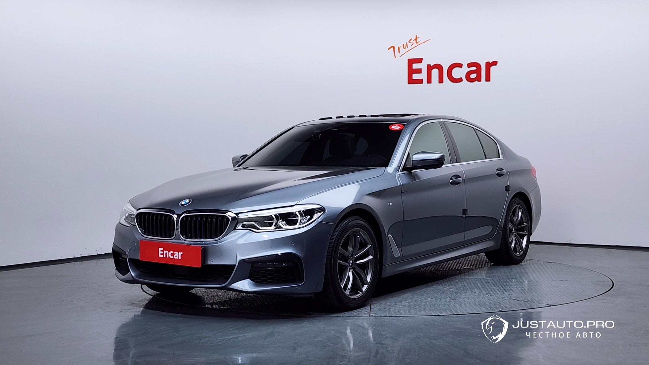 Автомобиль BMW 5-Series