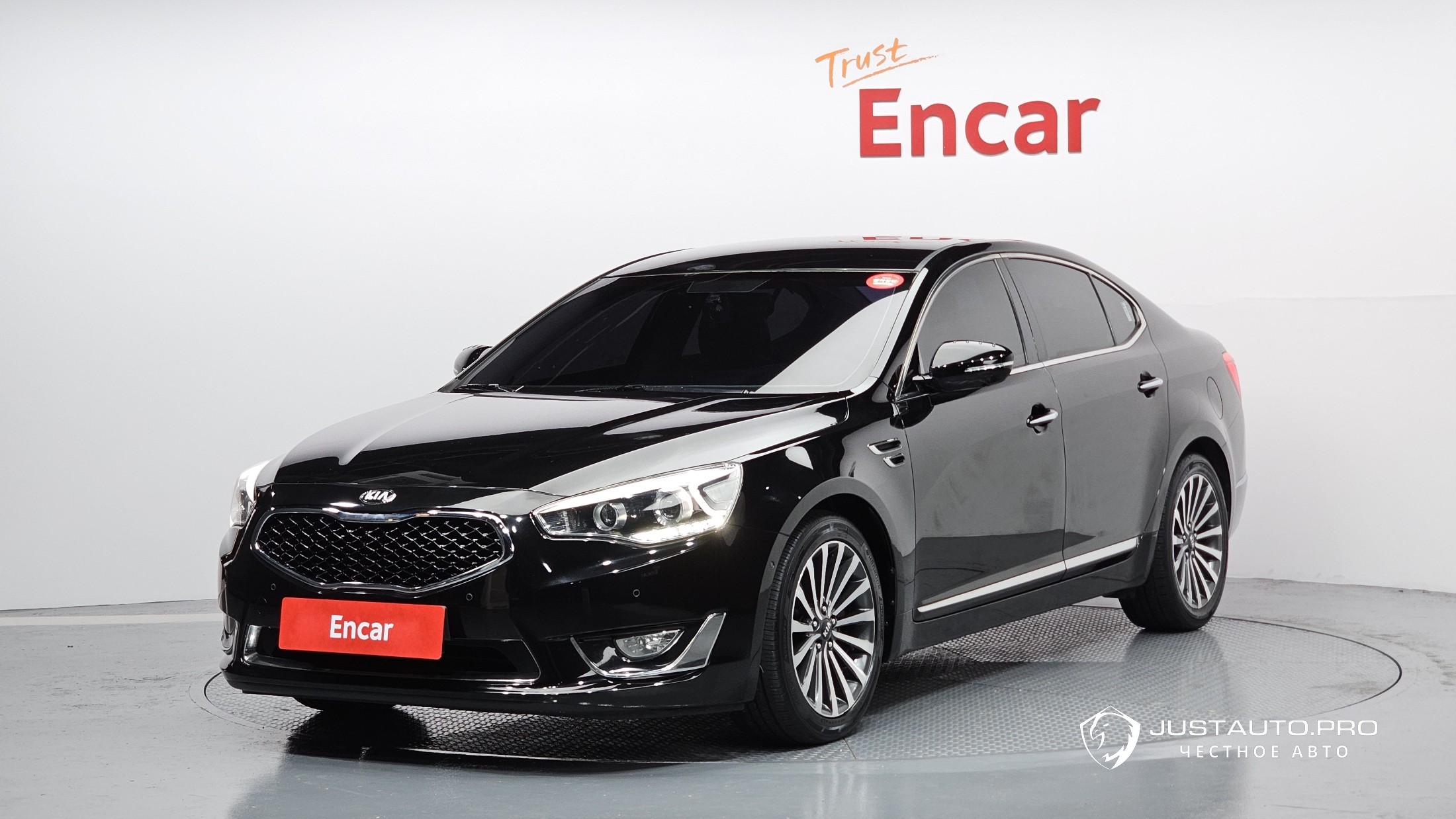 Автомобиль Kia K7