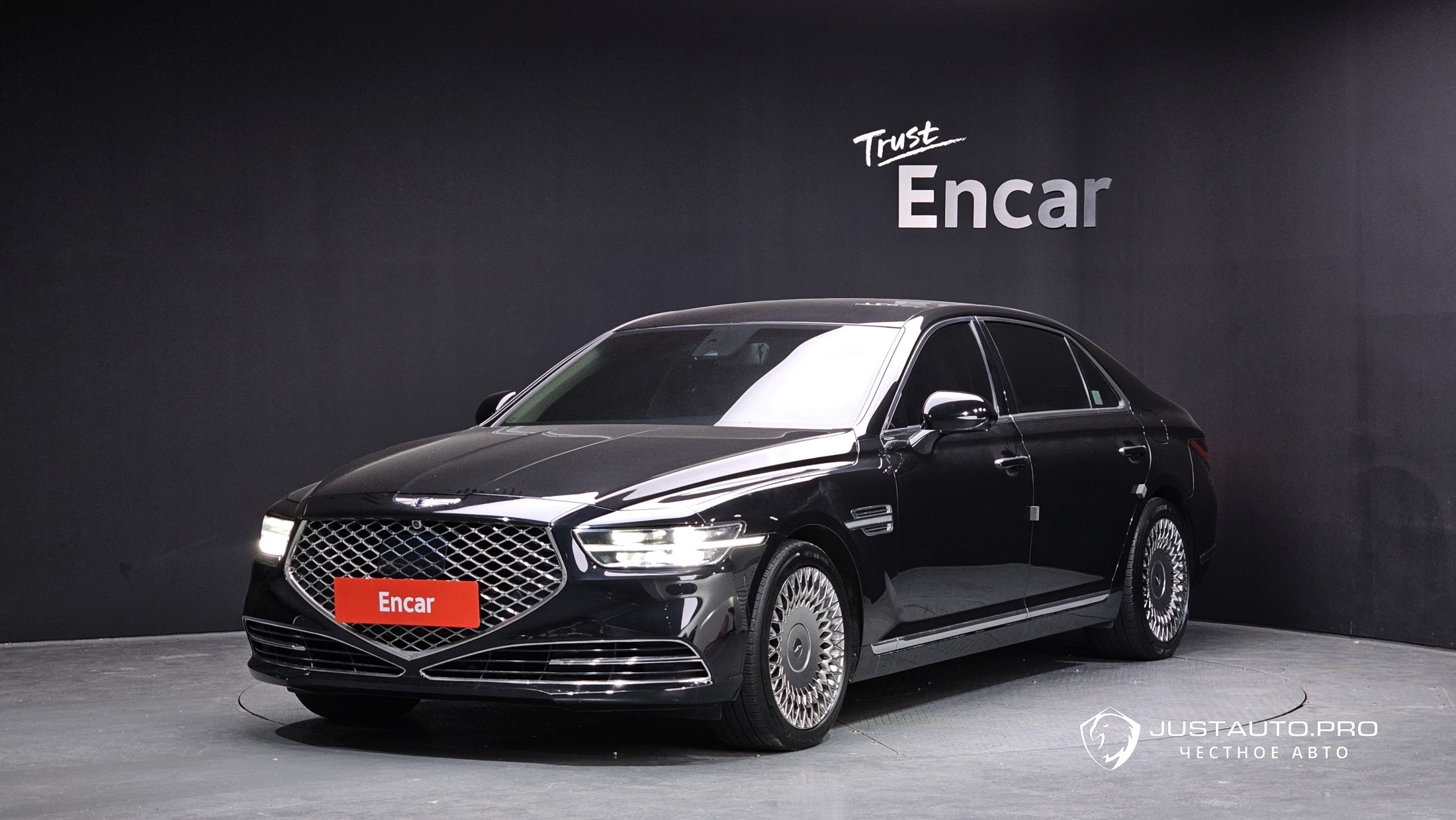 Автомобиль Genesis G90