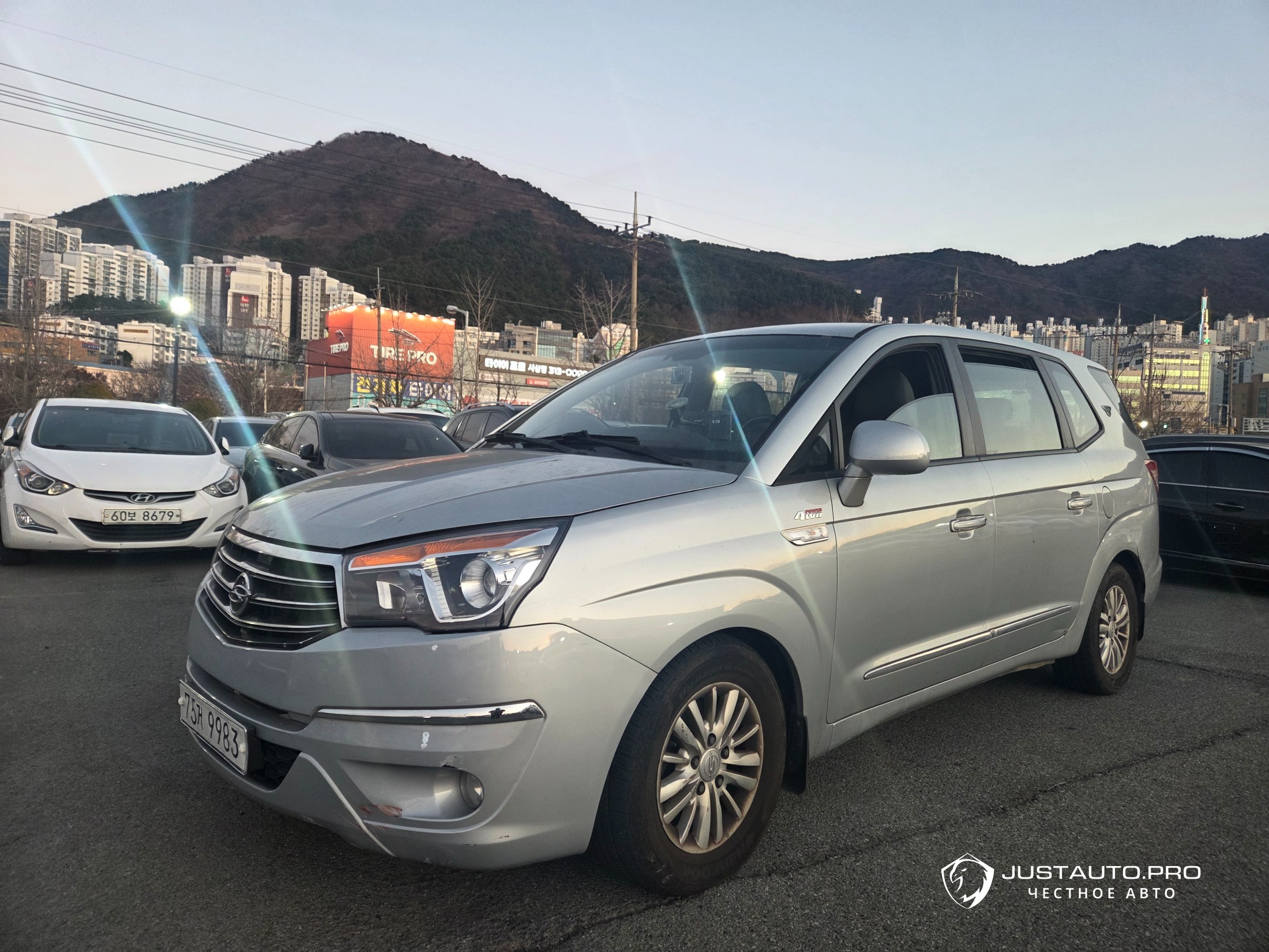 Автомобиль KG_Mobility_Ssangyong KORANDO
