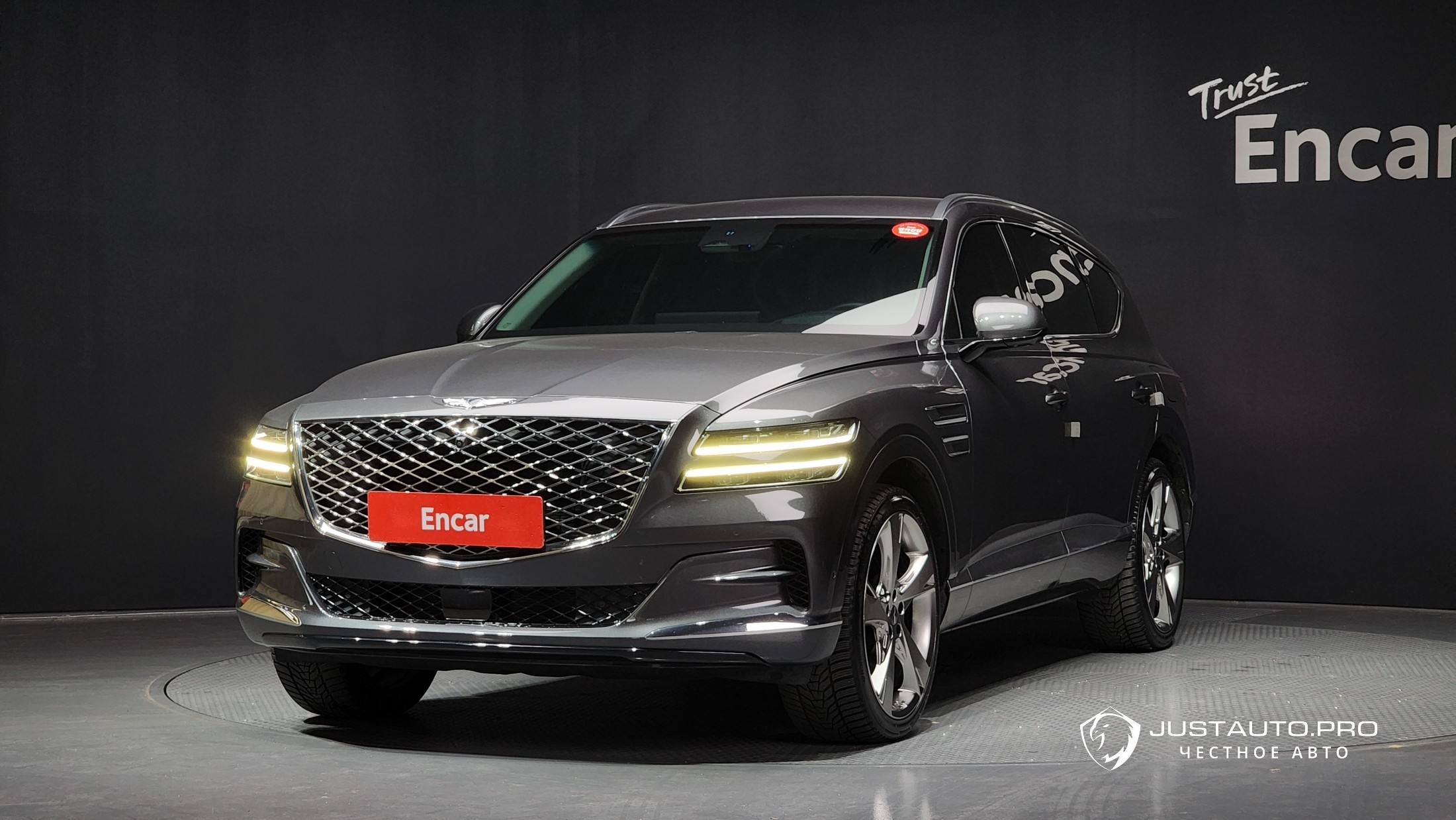 Автомобиль Genesis GV80