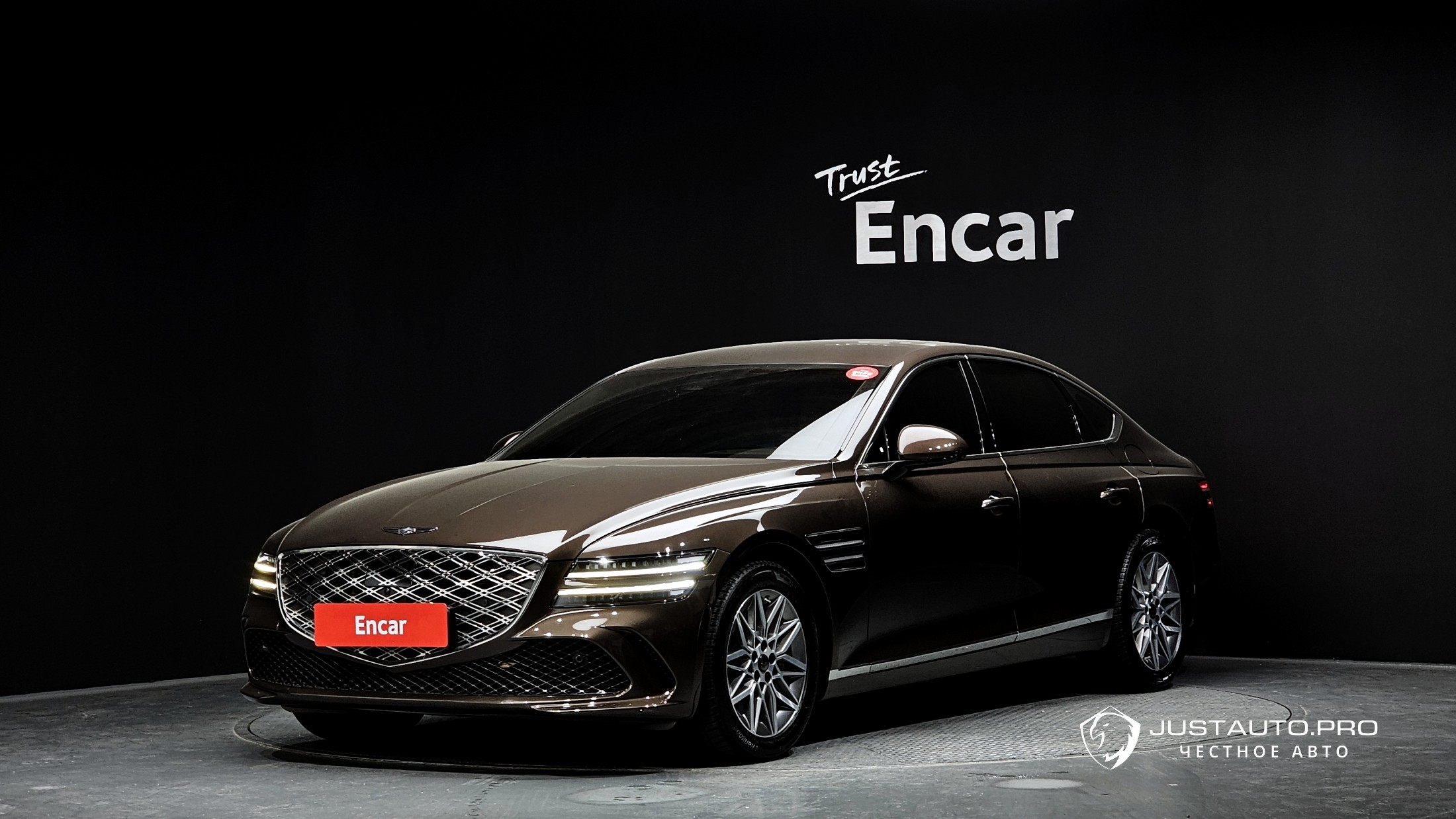 Автомобиль Genesis G80