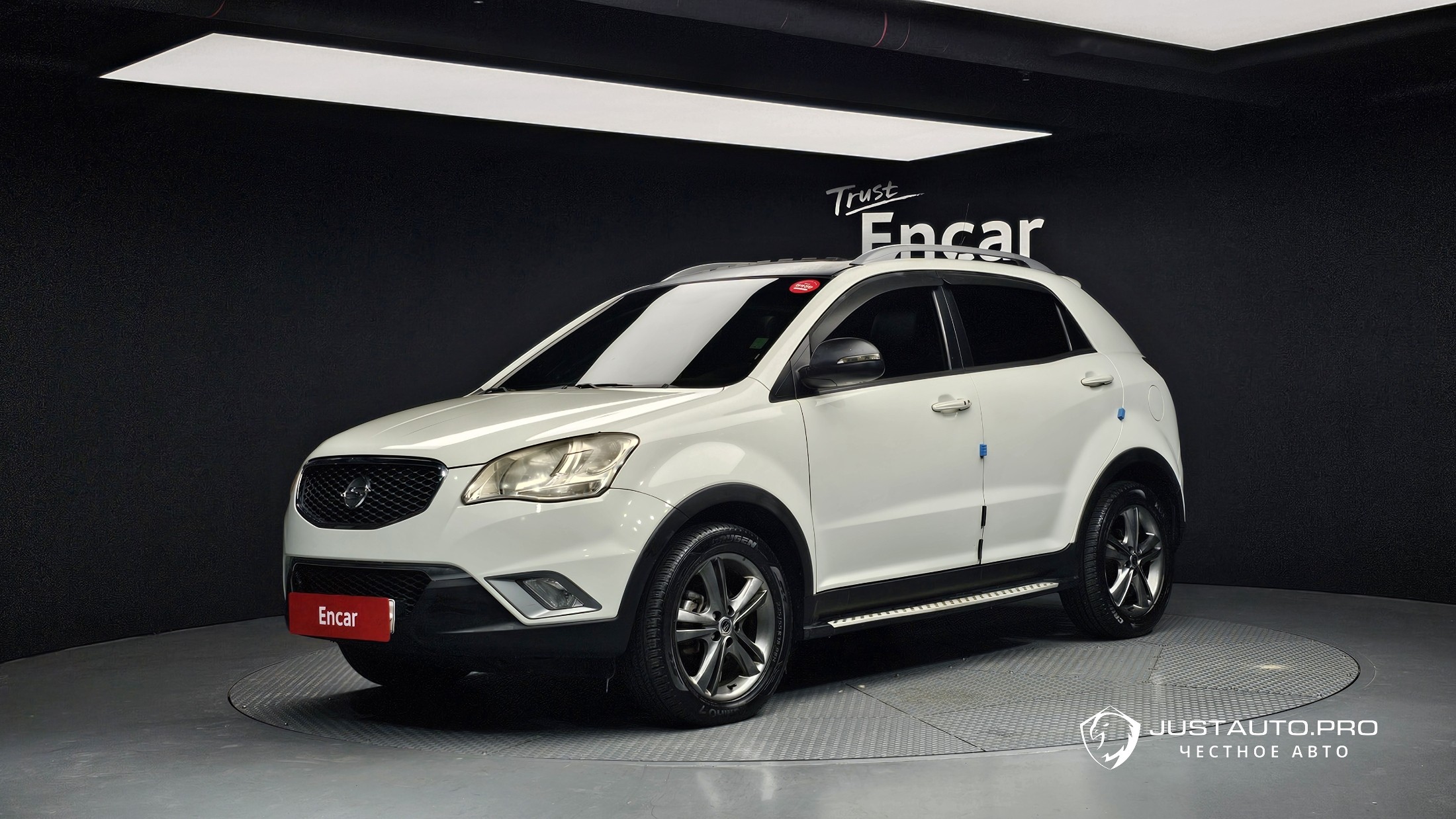 Автомобиль KG_Mobility_Ssangyong KORANDO