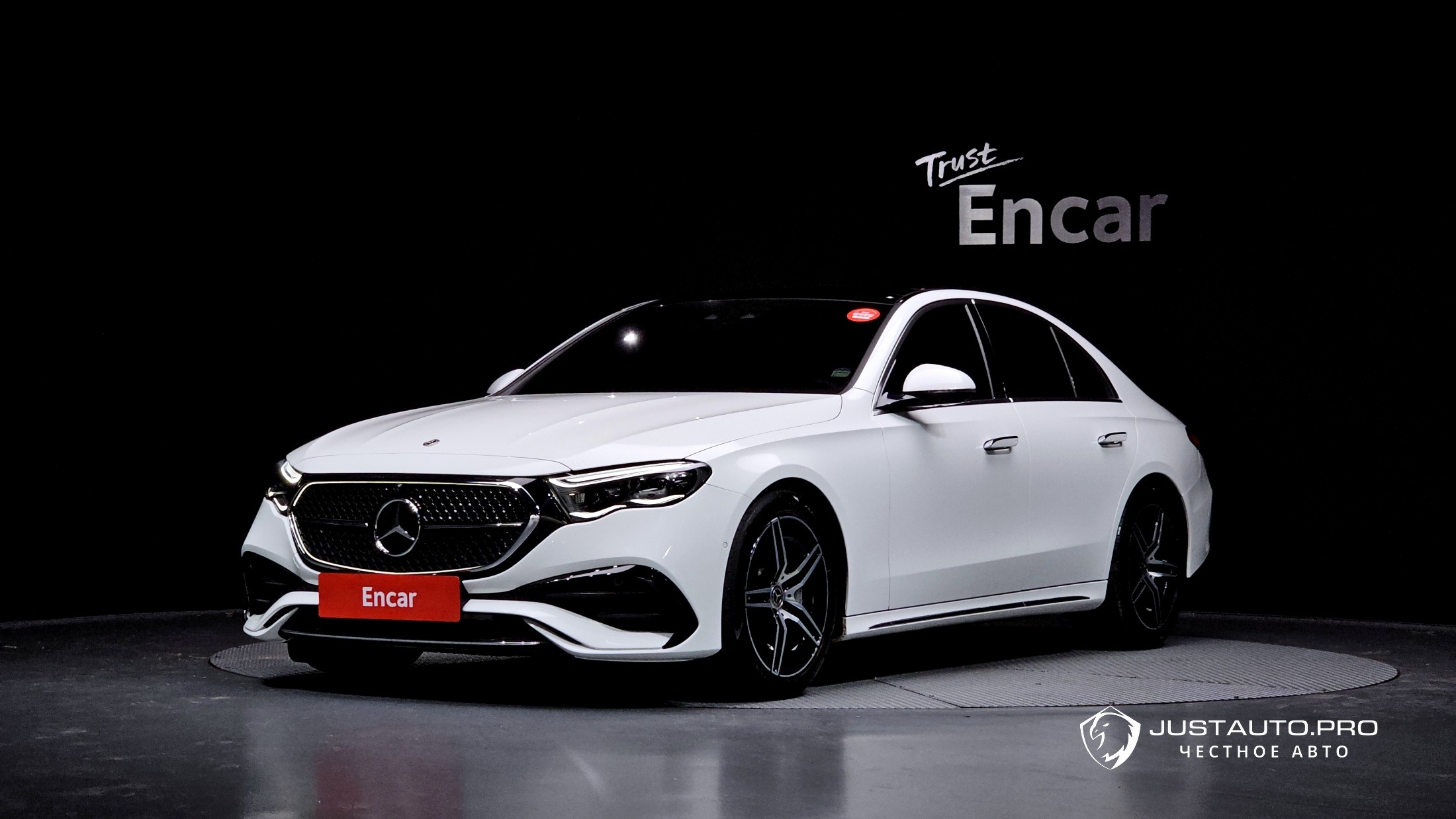 Автомобиль Mercedes-Benz E-Class