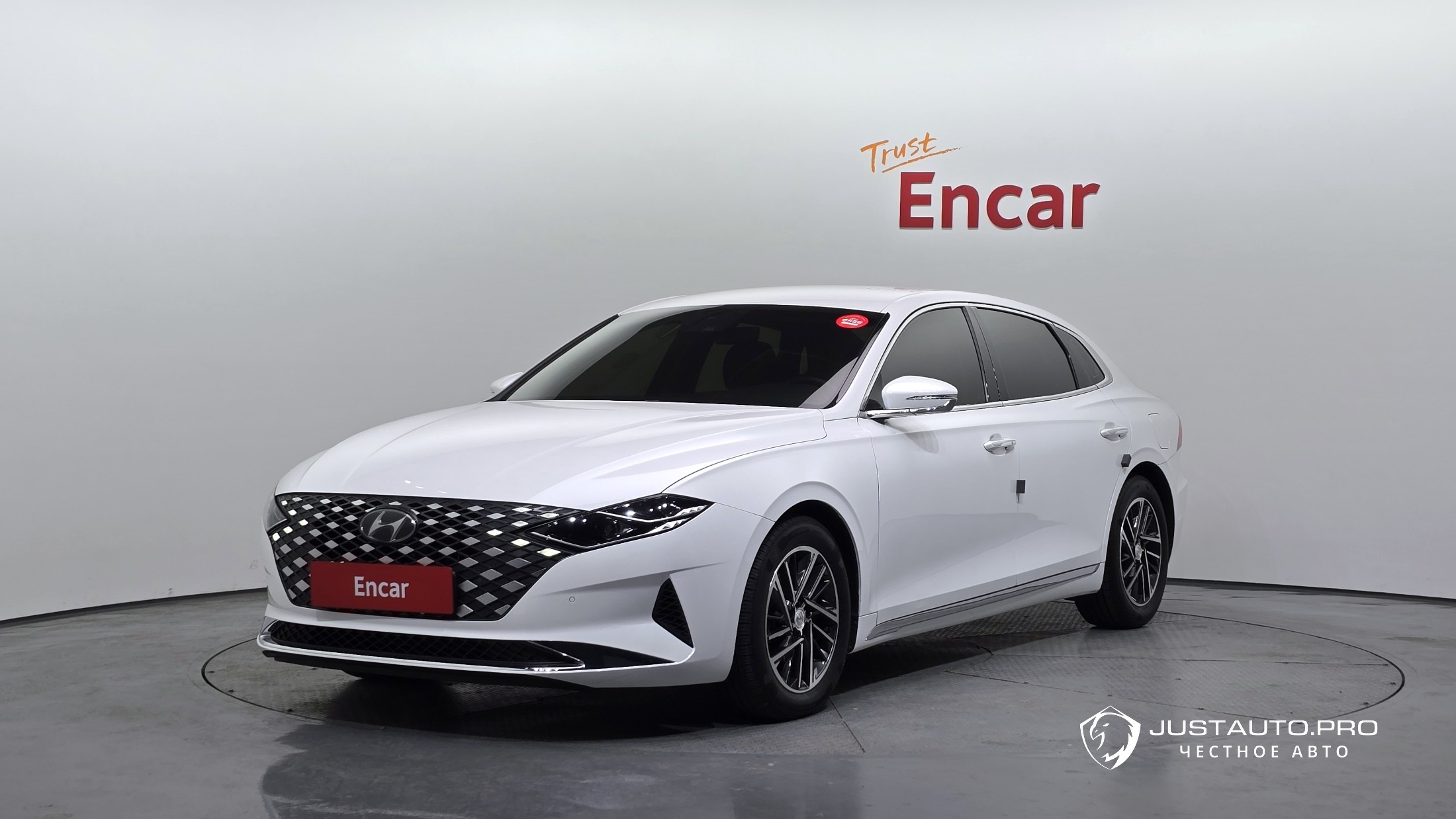 Автомобиль Hyundai Grandeur