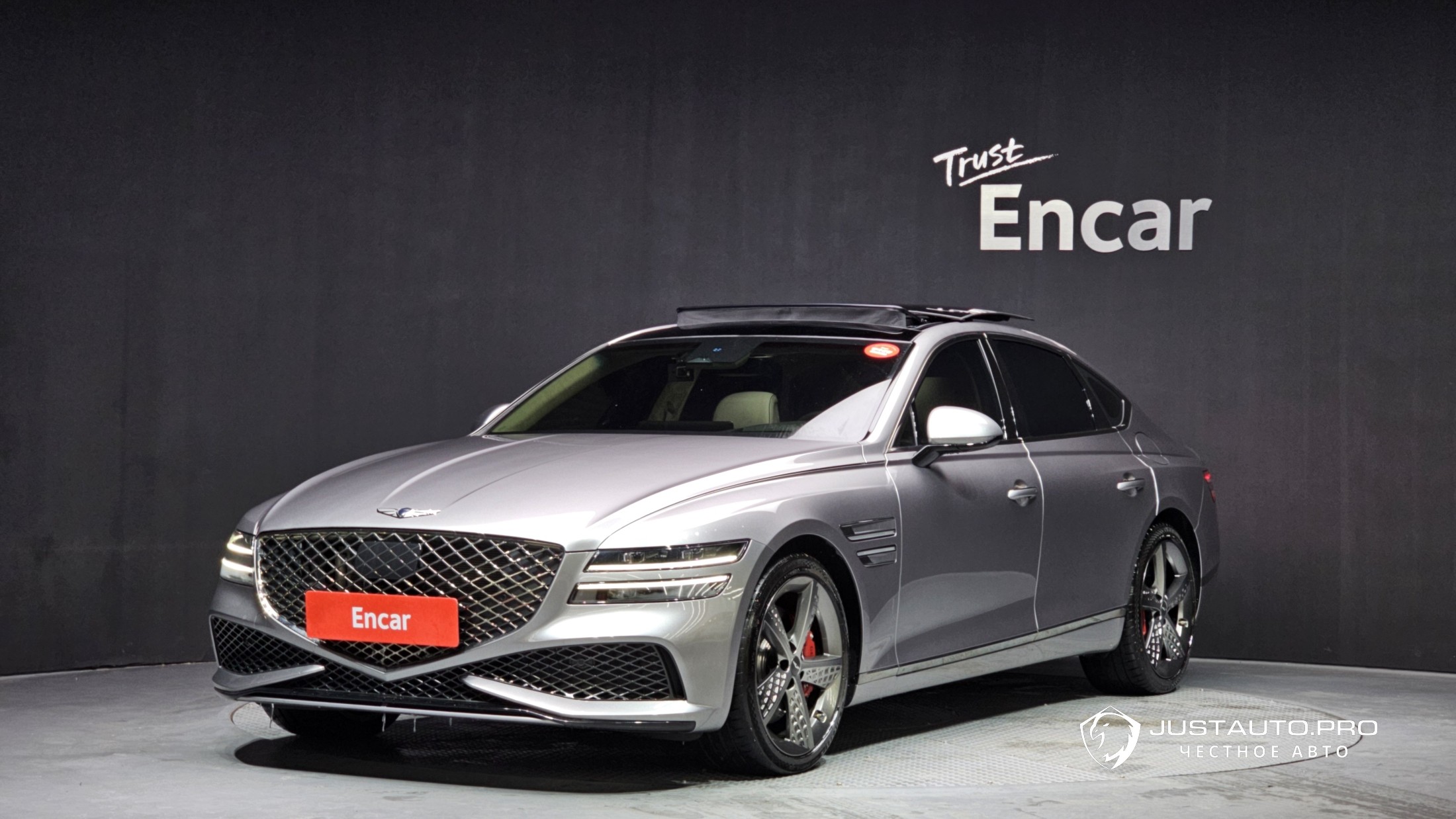 Автомобиль Genesis G80