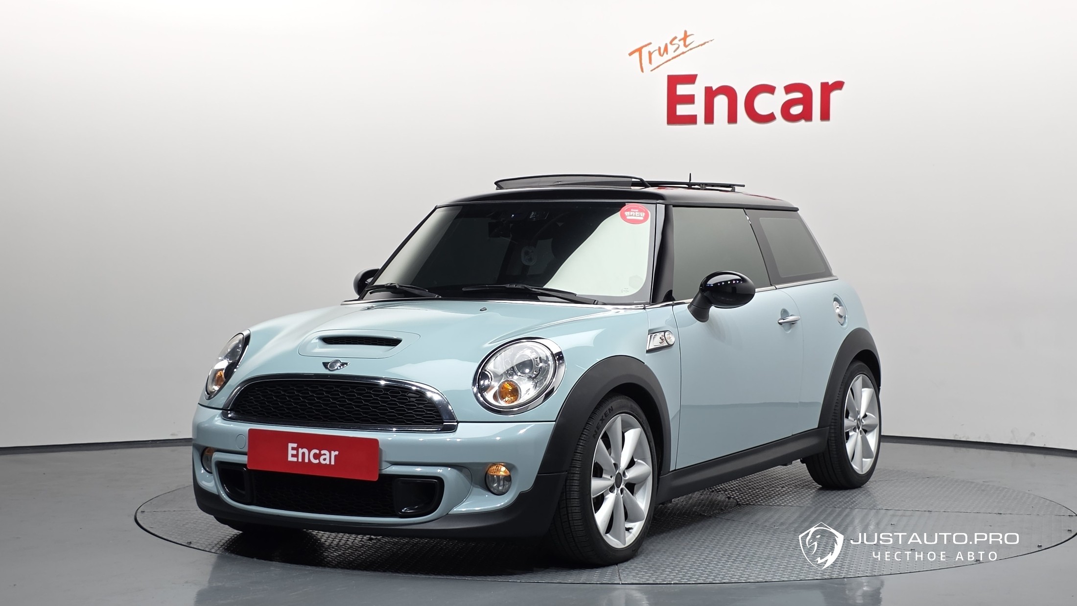 Автомобиль Mini Cooper