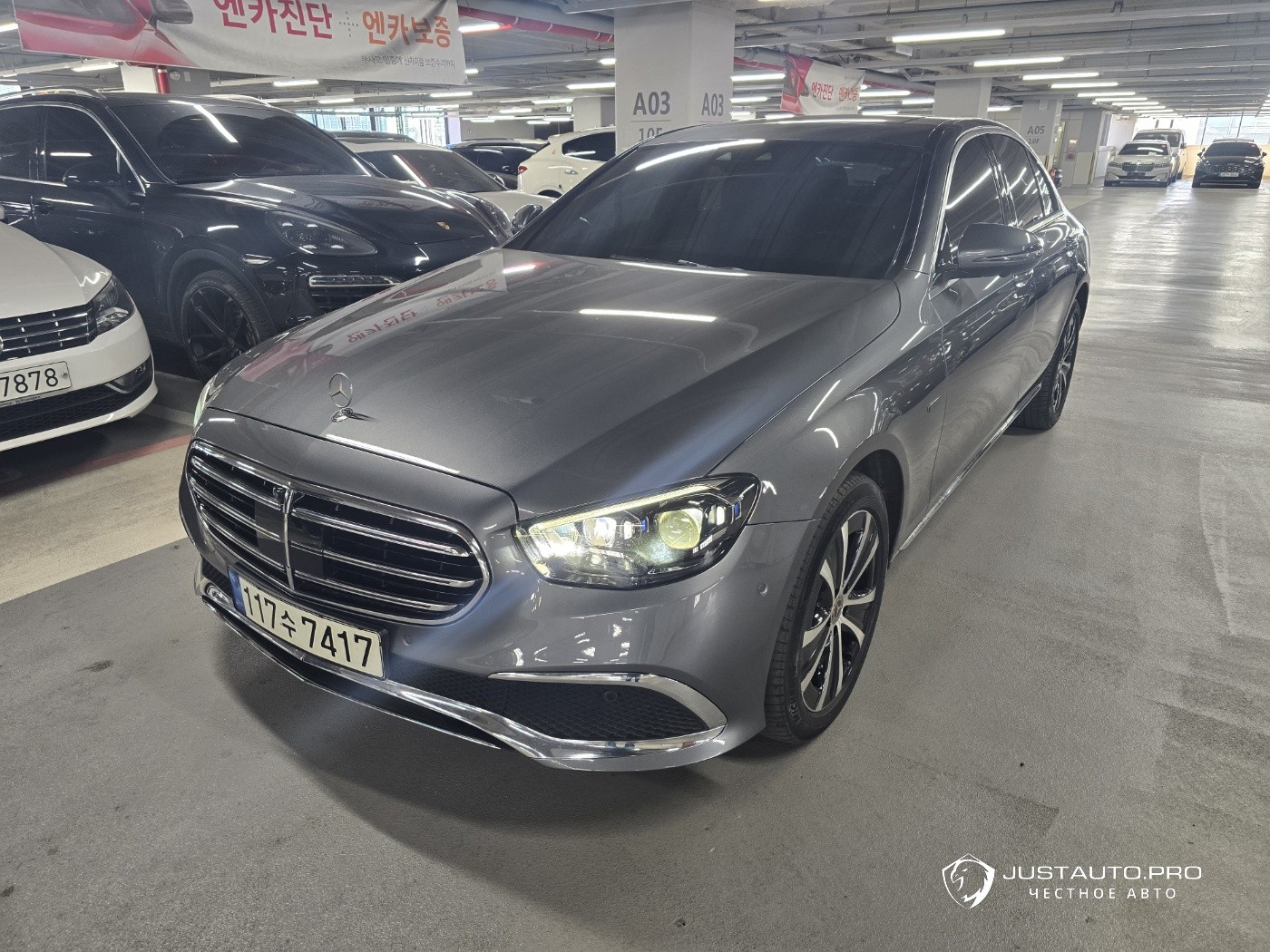 Автомобиль Mercedes-Benz E-Class