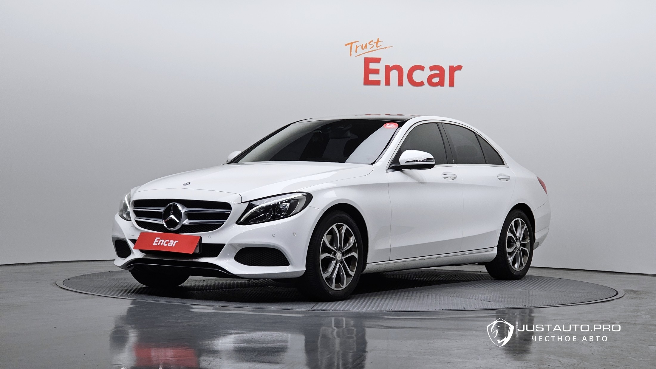 Автомобиль Mercedes-Benz C-Class