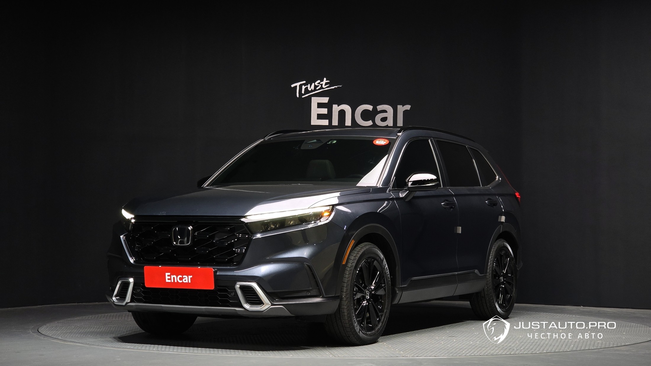 Автомобиль Honda CR-V