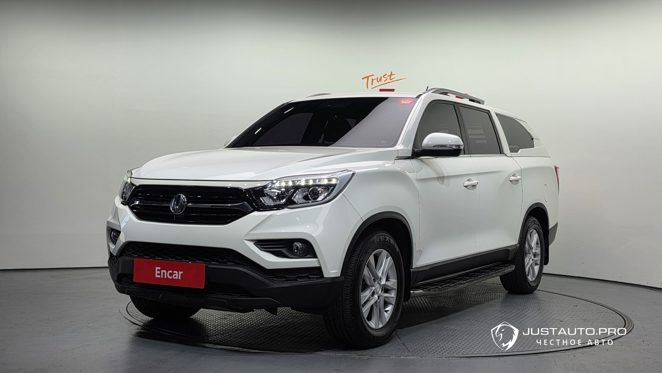 Автомобиль KG_Mobility_Ssangyong Rexton