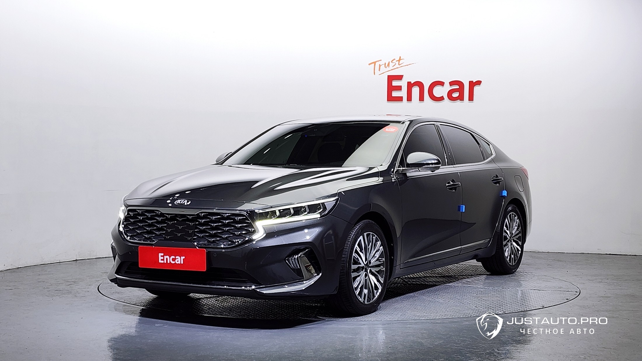 Автомобиль Kia K7