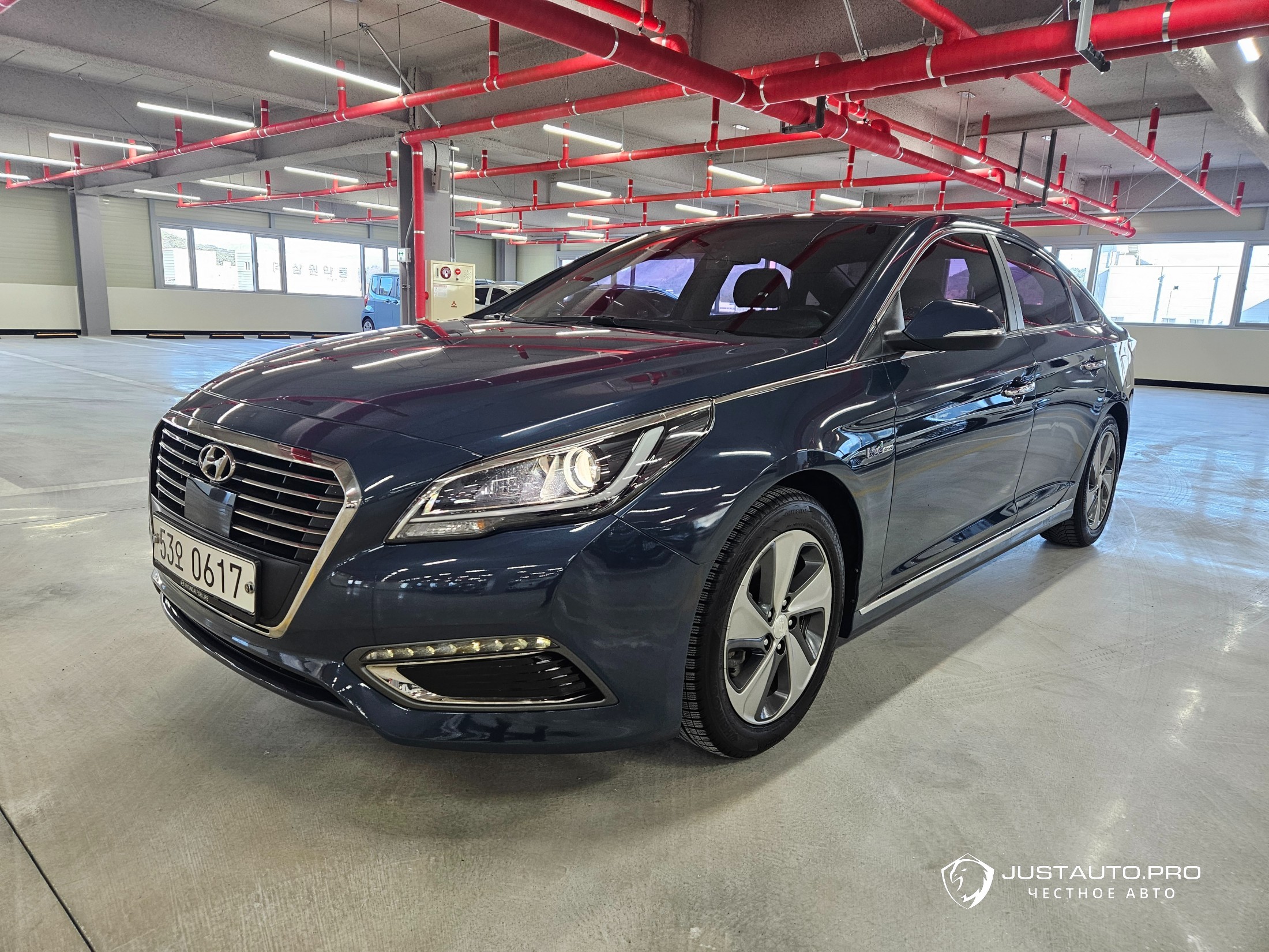 Автомобиль Hyundai Sonata