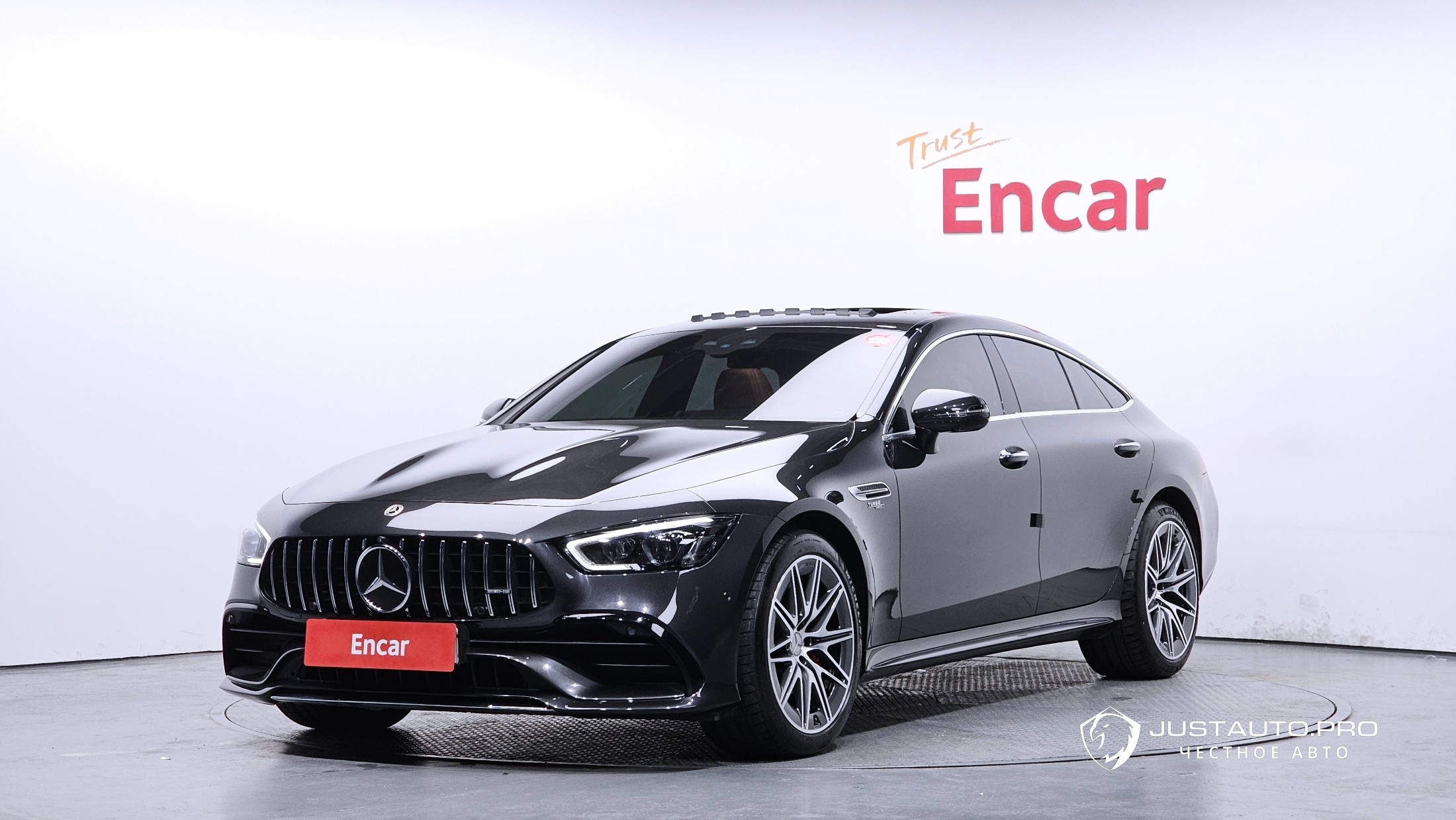 Автомобиль Mercedes-Benz AMG GT