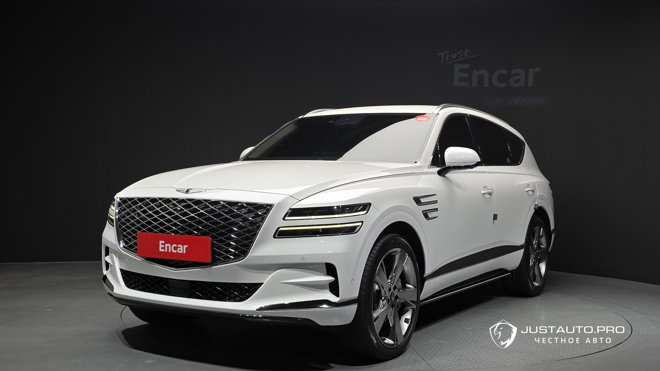 Автомобиль Genesis GV80