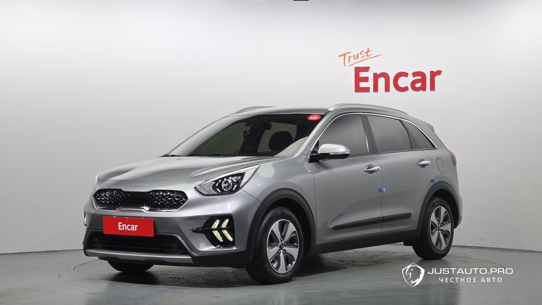 Автомобиль Kia Niro