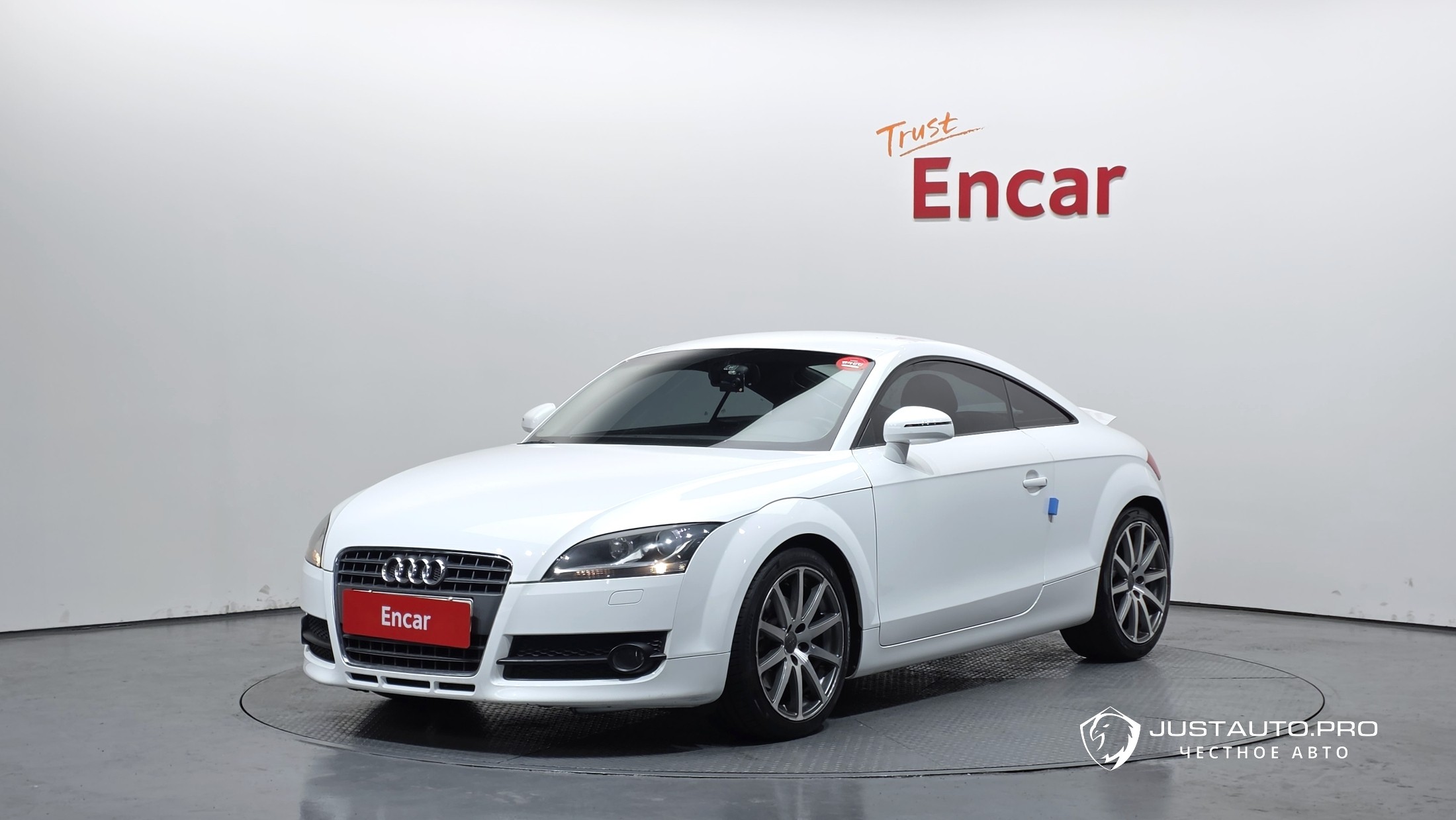 Автомобиль Audi TT